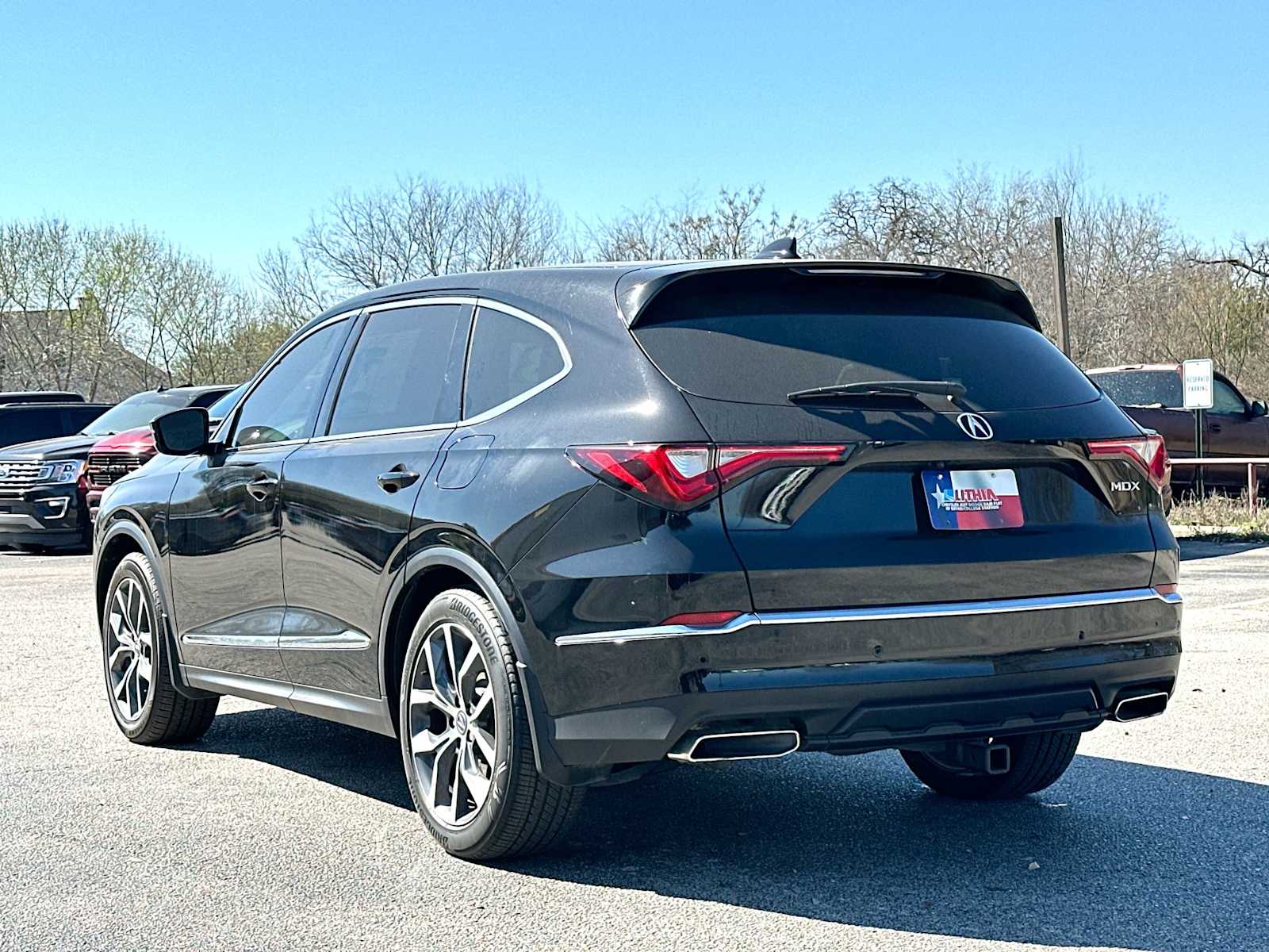 Thumbnail: 2023 Acura MDX - 13