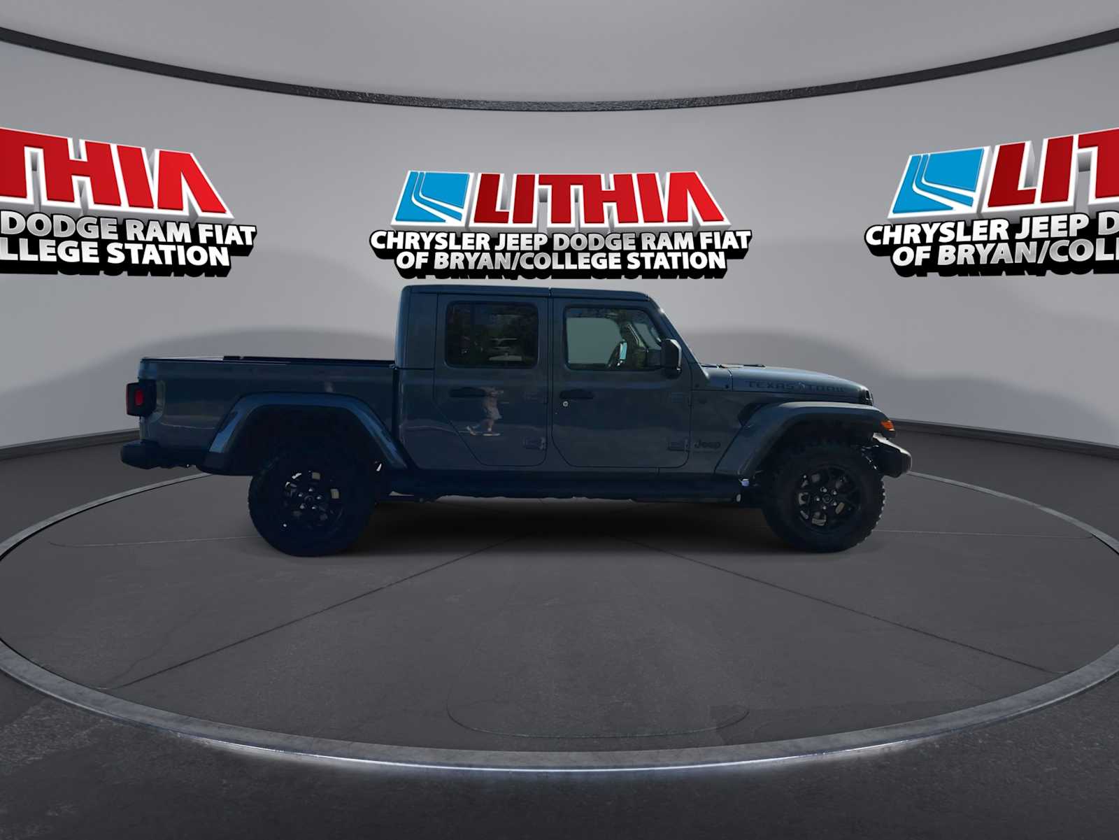 Thumbnail: 2026 Jeep Gladiator - 9