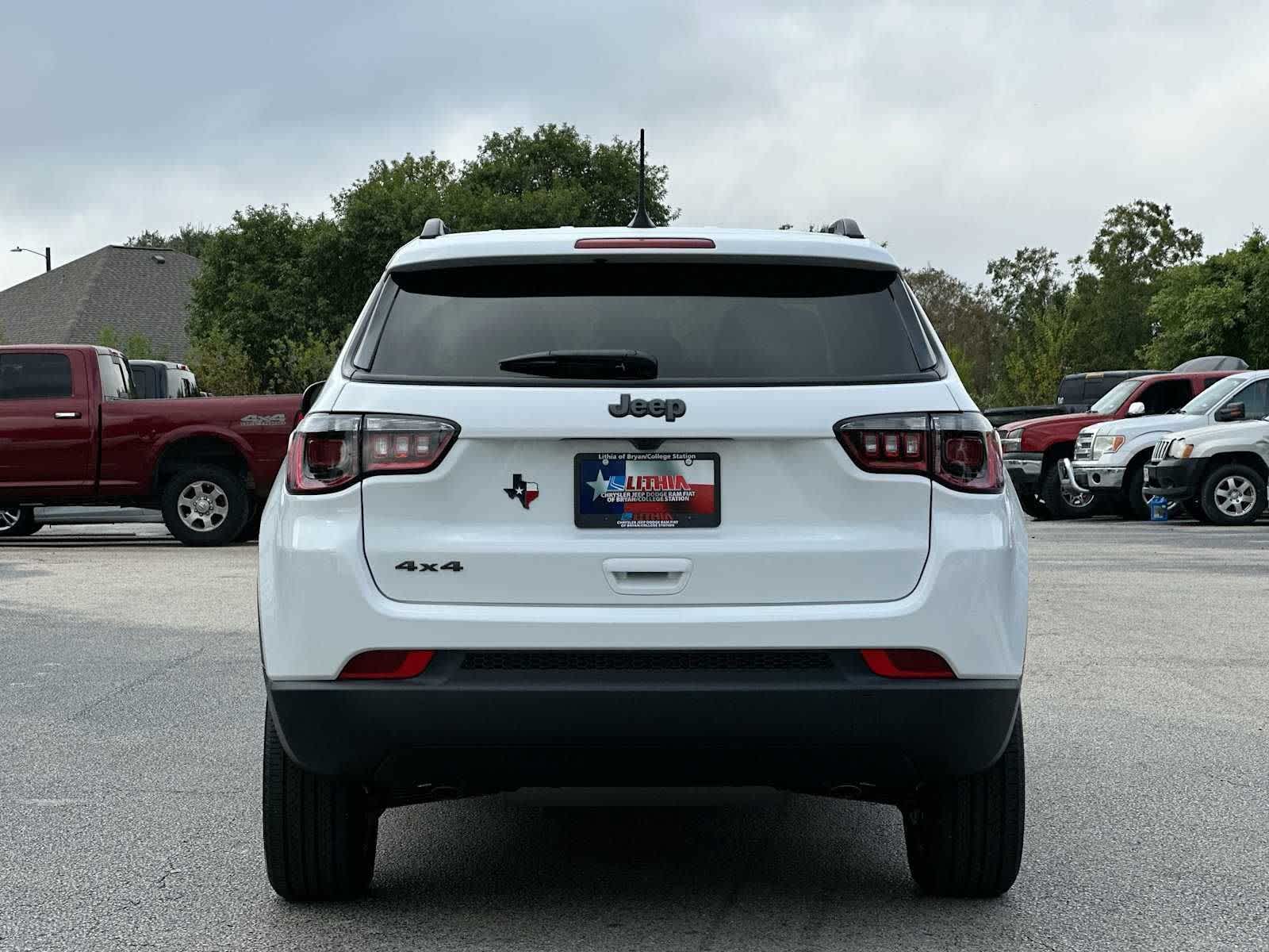 Thumbnail: 2026 Jeep Compass - 14