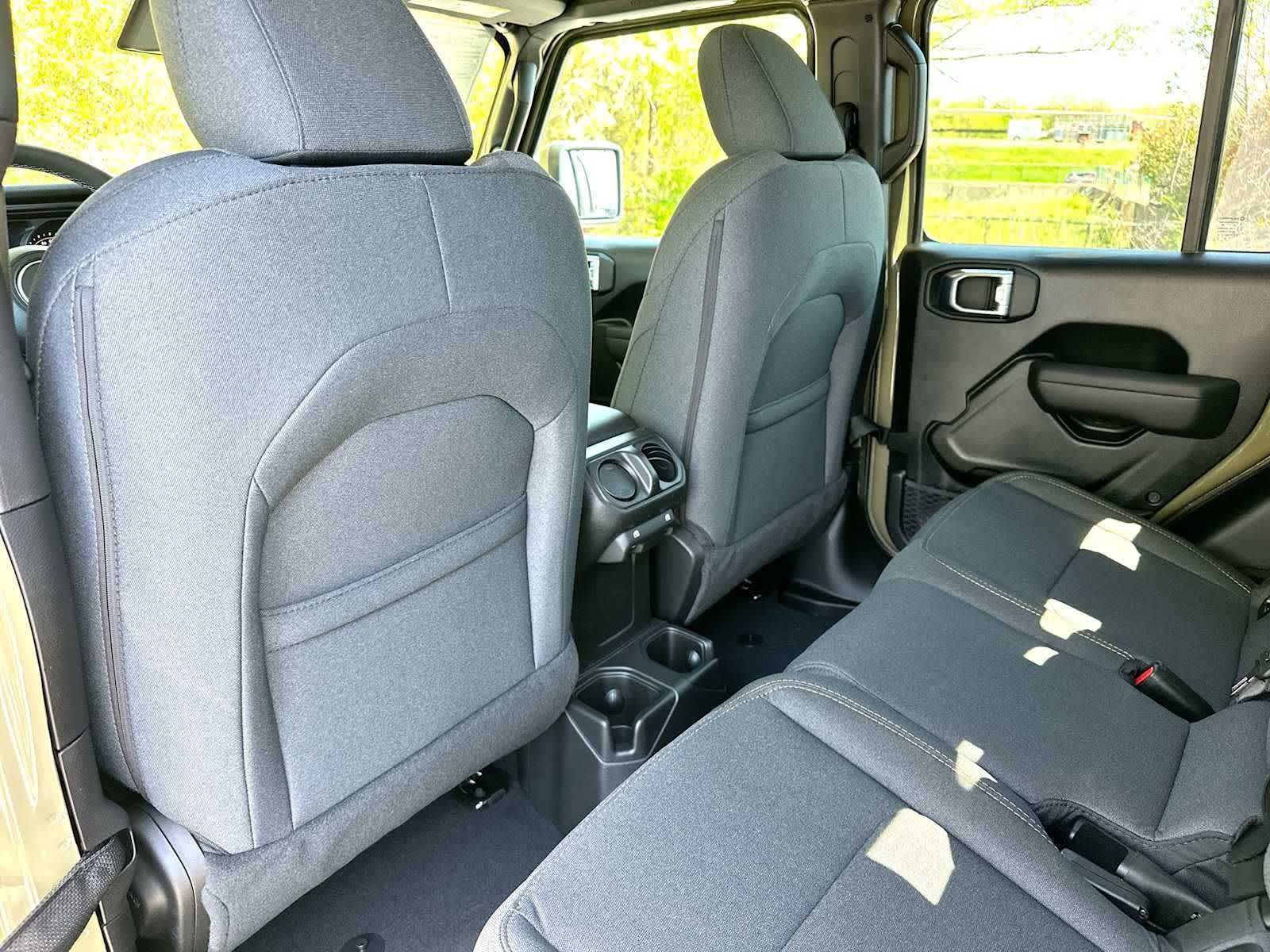 Thumbnail: 2026 Jeep Gladiator - 24