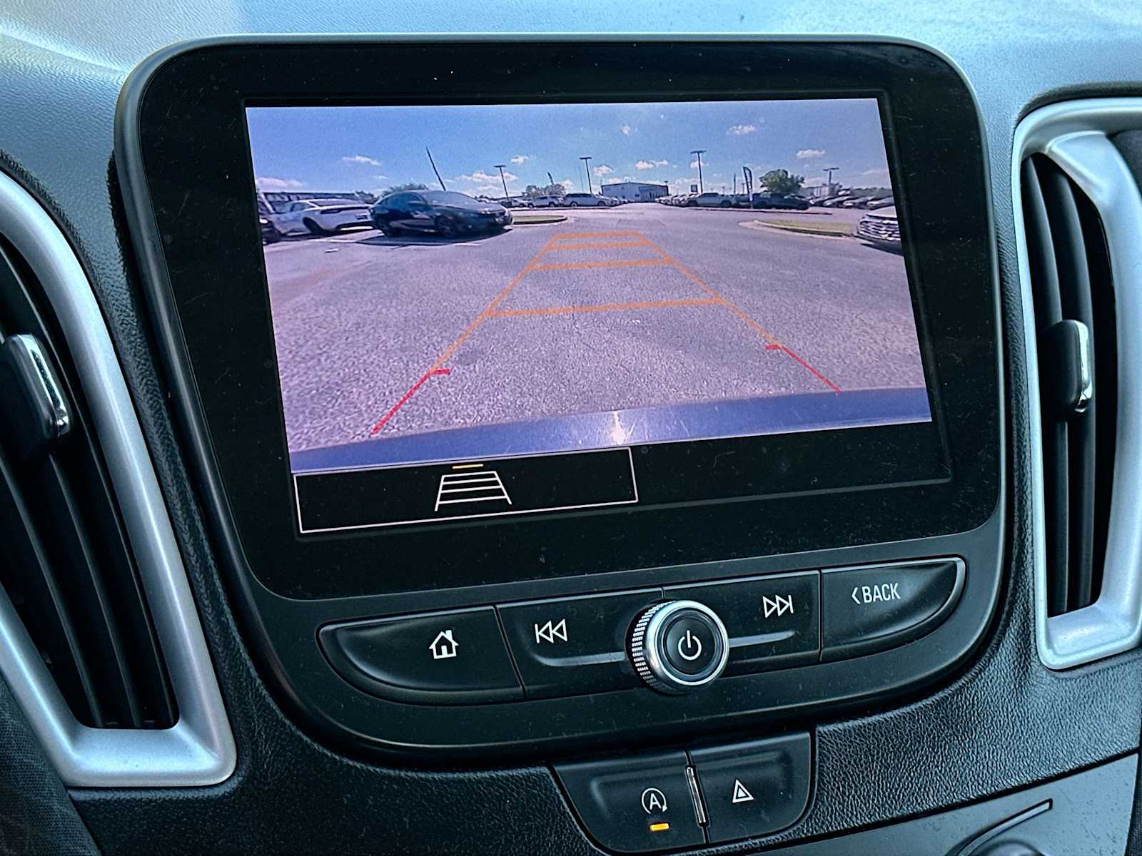 Thumbnail: 2023 Chevrolet Malibu - 20