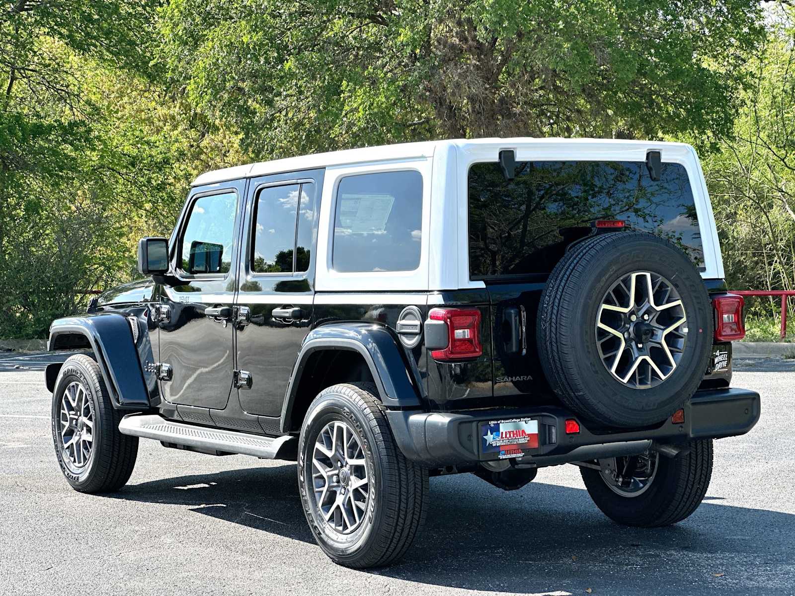 Thumbnail: 2026 Jeep Wrangler - 13
