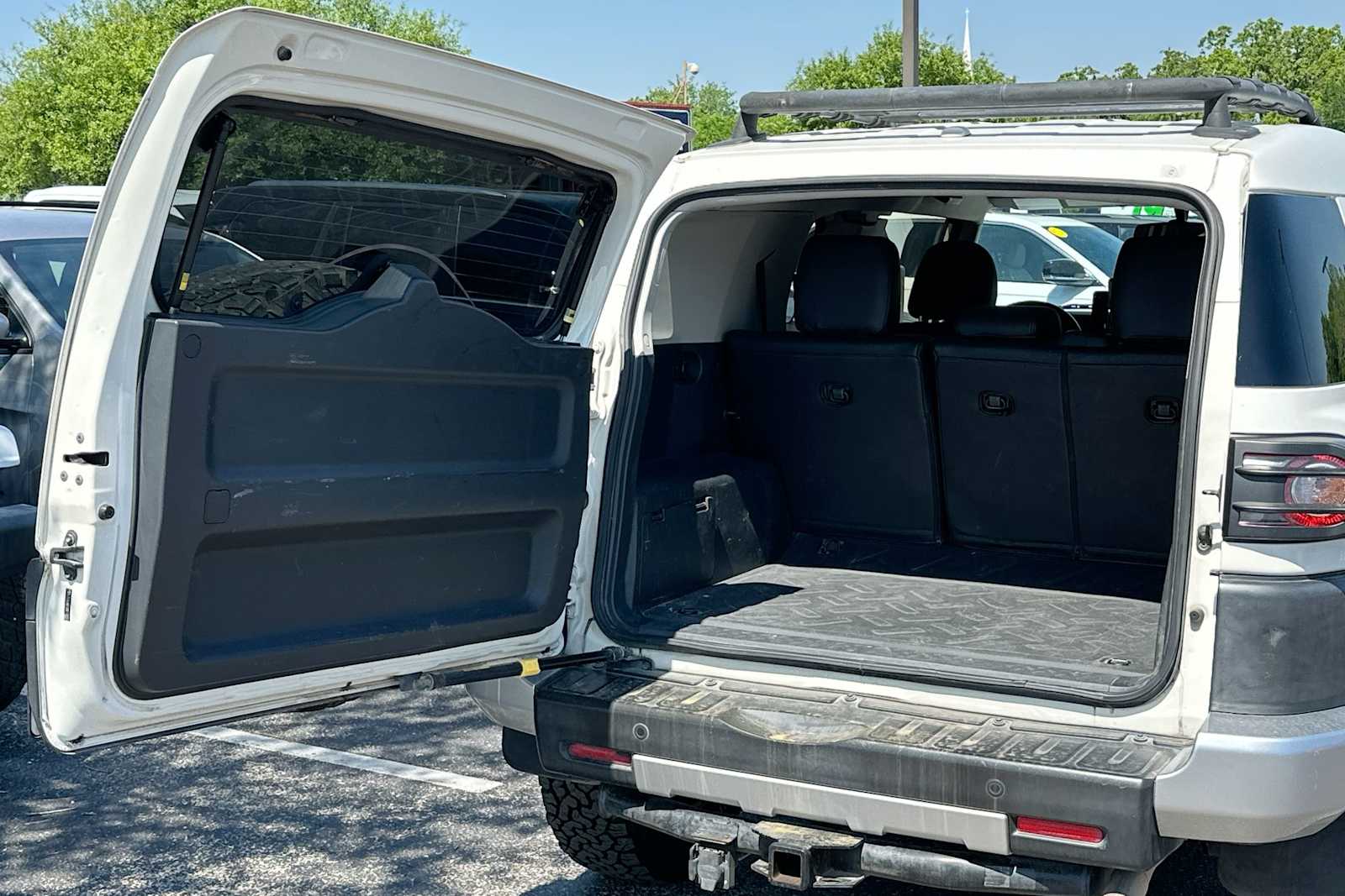 2013 Toyota FJ Cruiser Base 28
