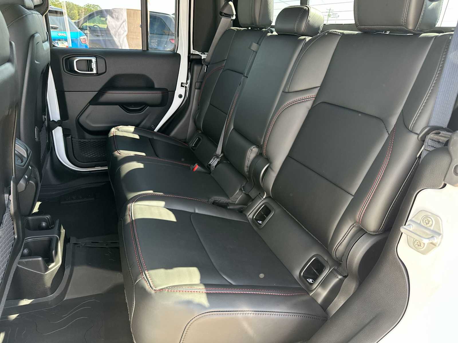 Thumbnail: 2025 Jeep Gladiator - 23