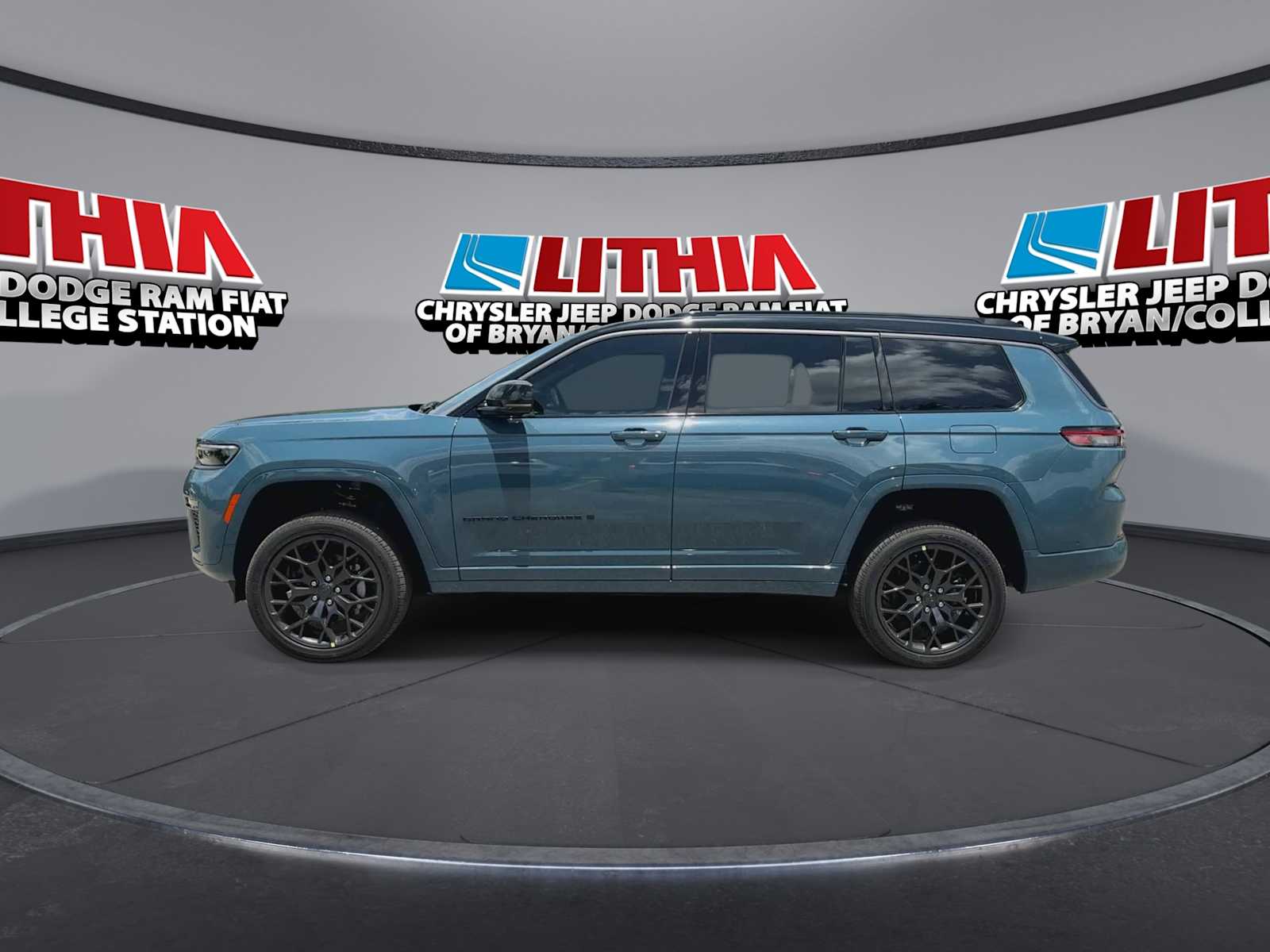 Thumbnail: 2026 Jeep Grand Cherokee - 5