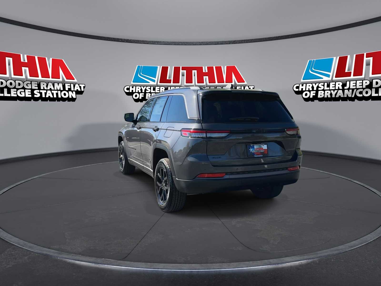 Thumbnail: 2026 Jeep Grand Cherokee - 6