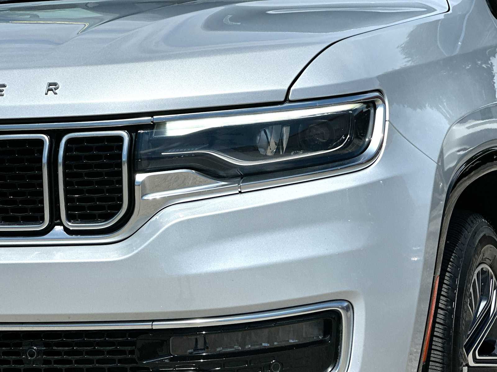 Thumbnail: 2024 Jeep Wagoneer - 16