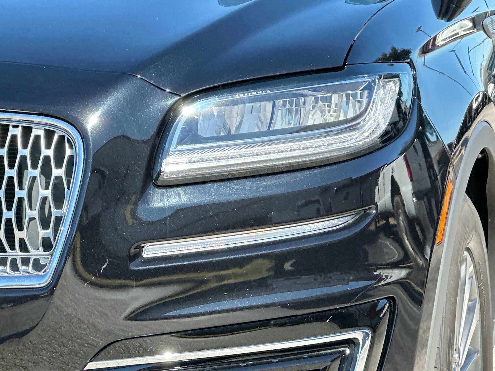 Thumbnail: 2020 Lincoln Nautilus - 16