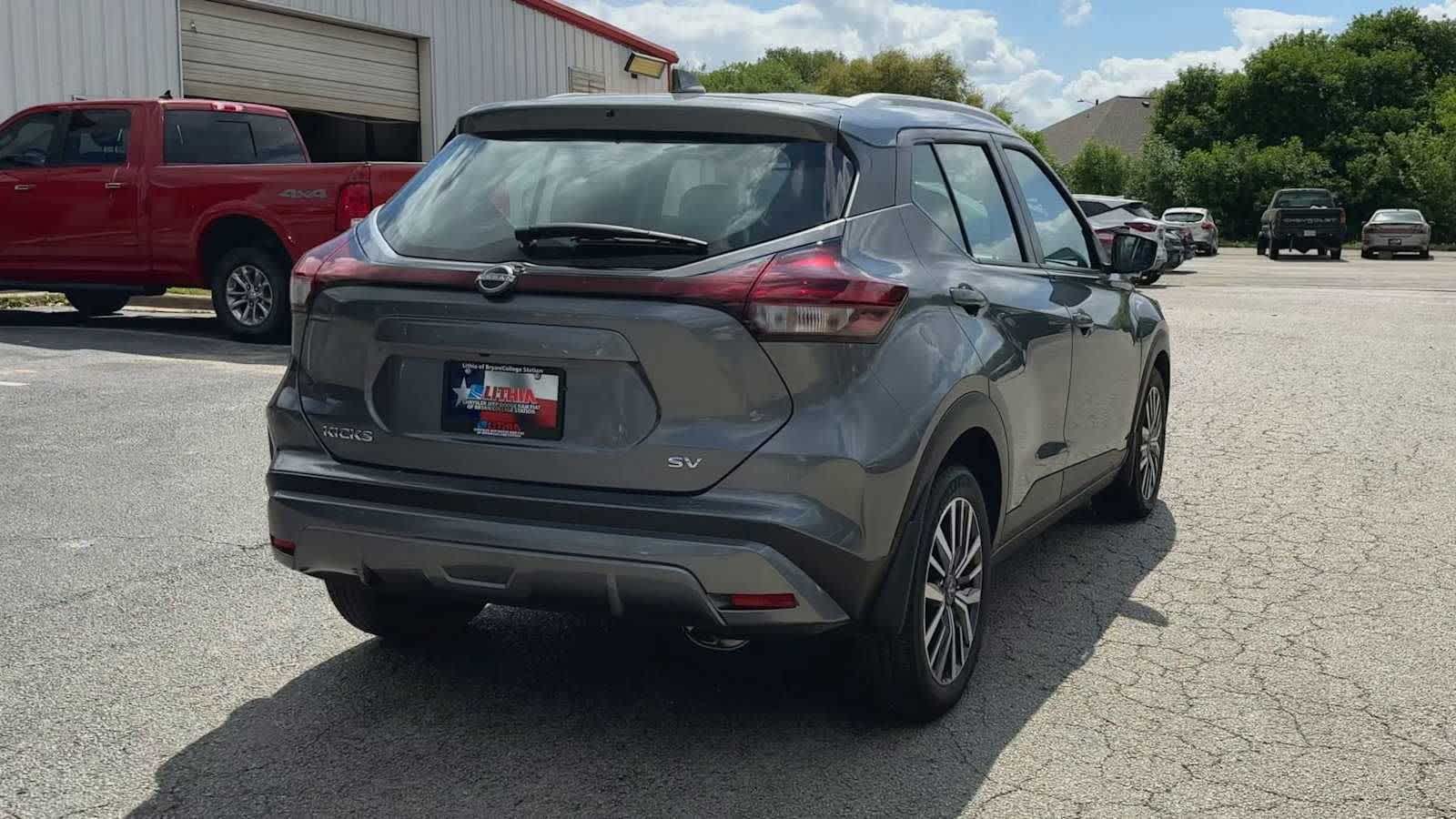 Thumbnail: 2024 Nissan Kicks - 7