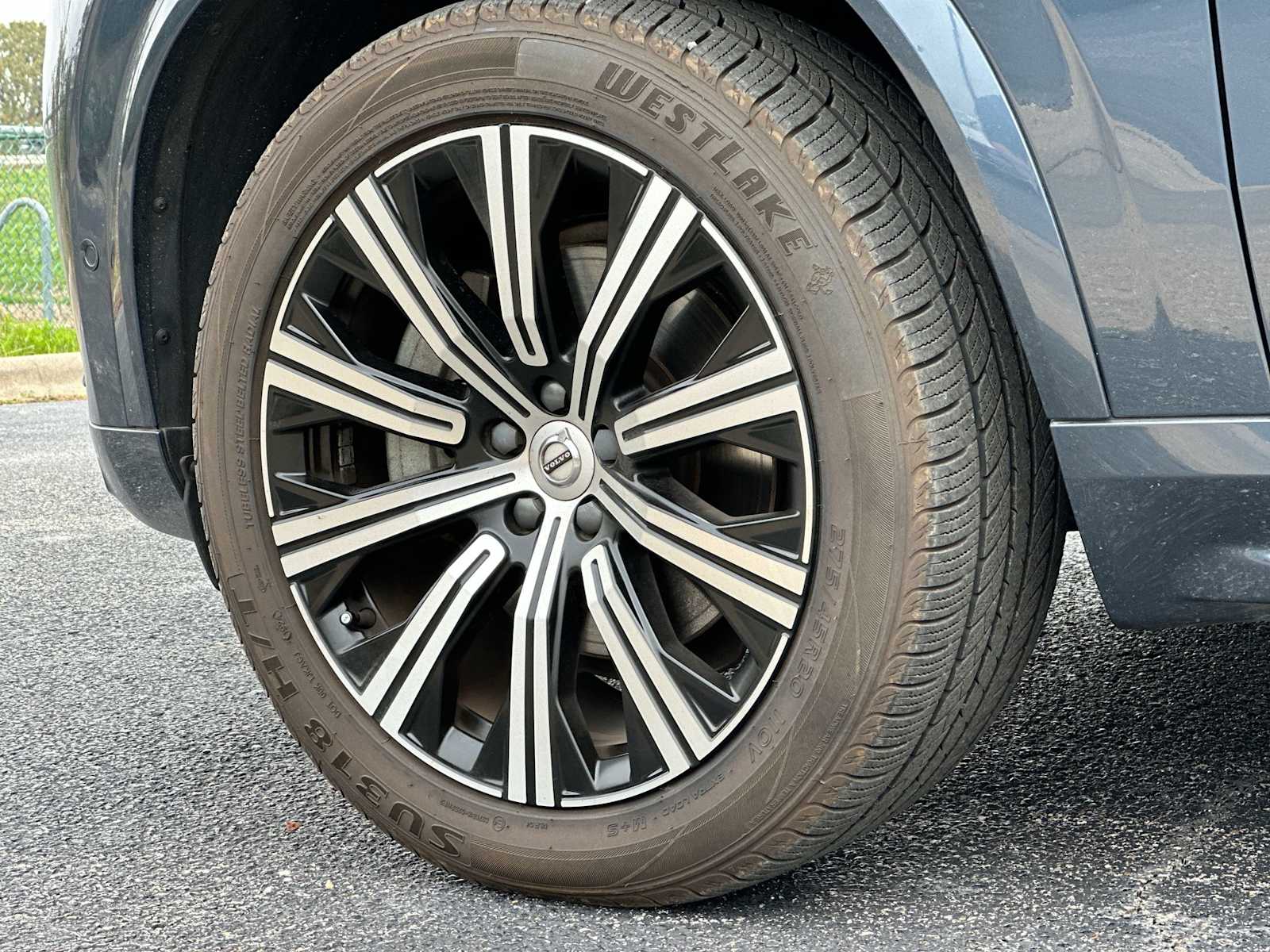 Thumbnail: 2023 Volvo XC90 - 11