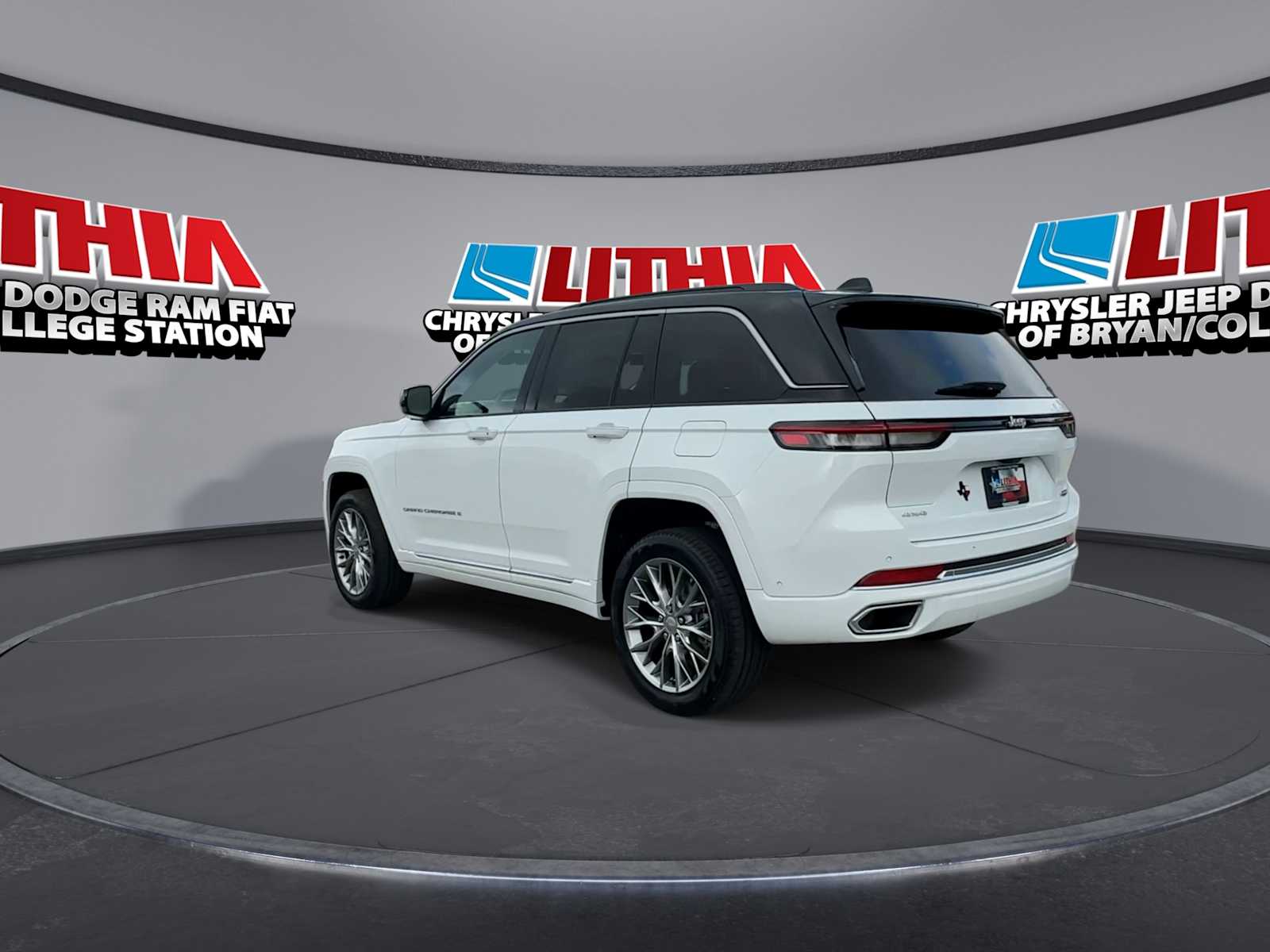 Thumbnail: 2025 Jeep Grand Cherokee - 6