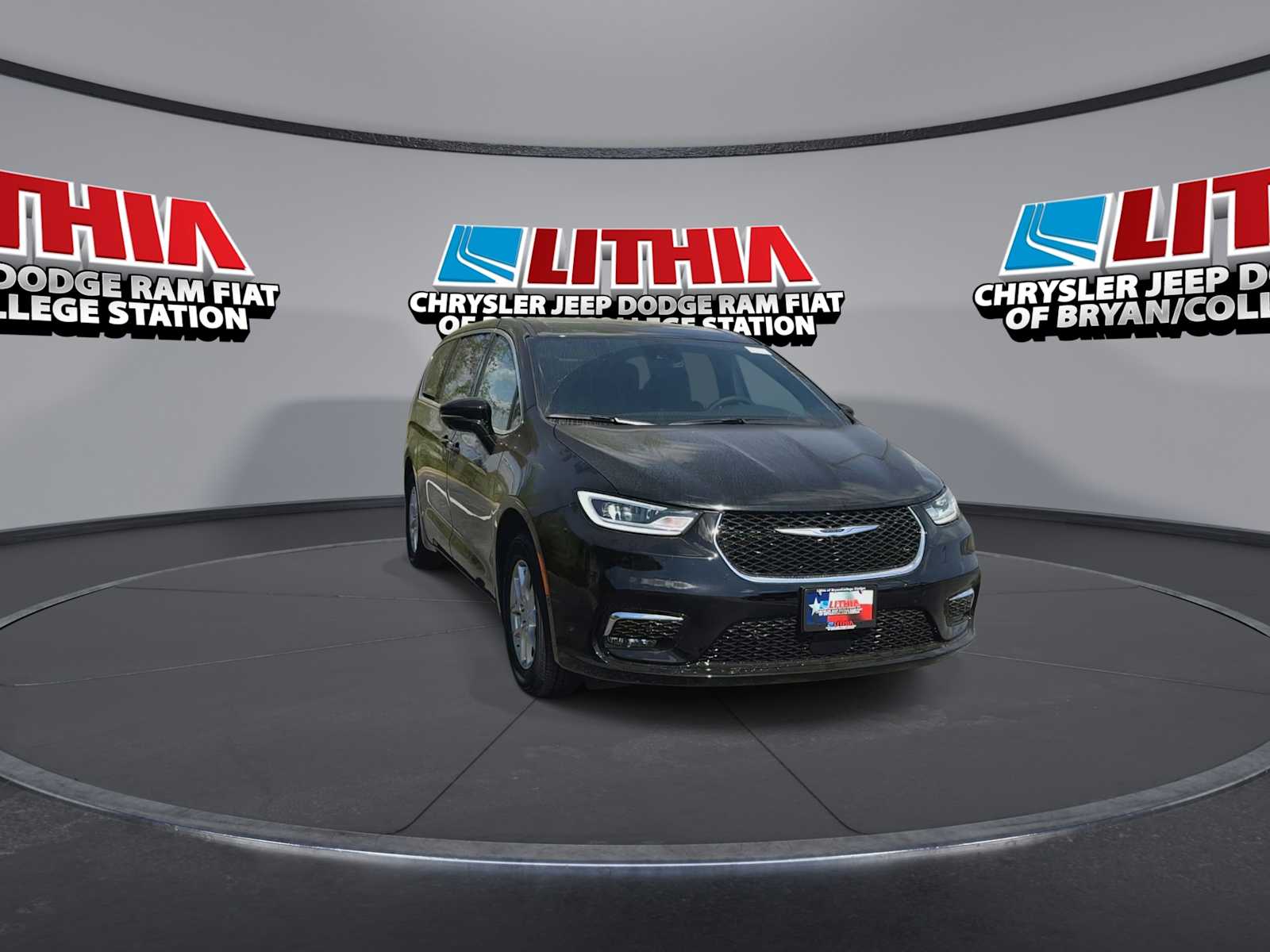 Thumbnail: 2026 Chrysler Pacifica - 2