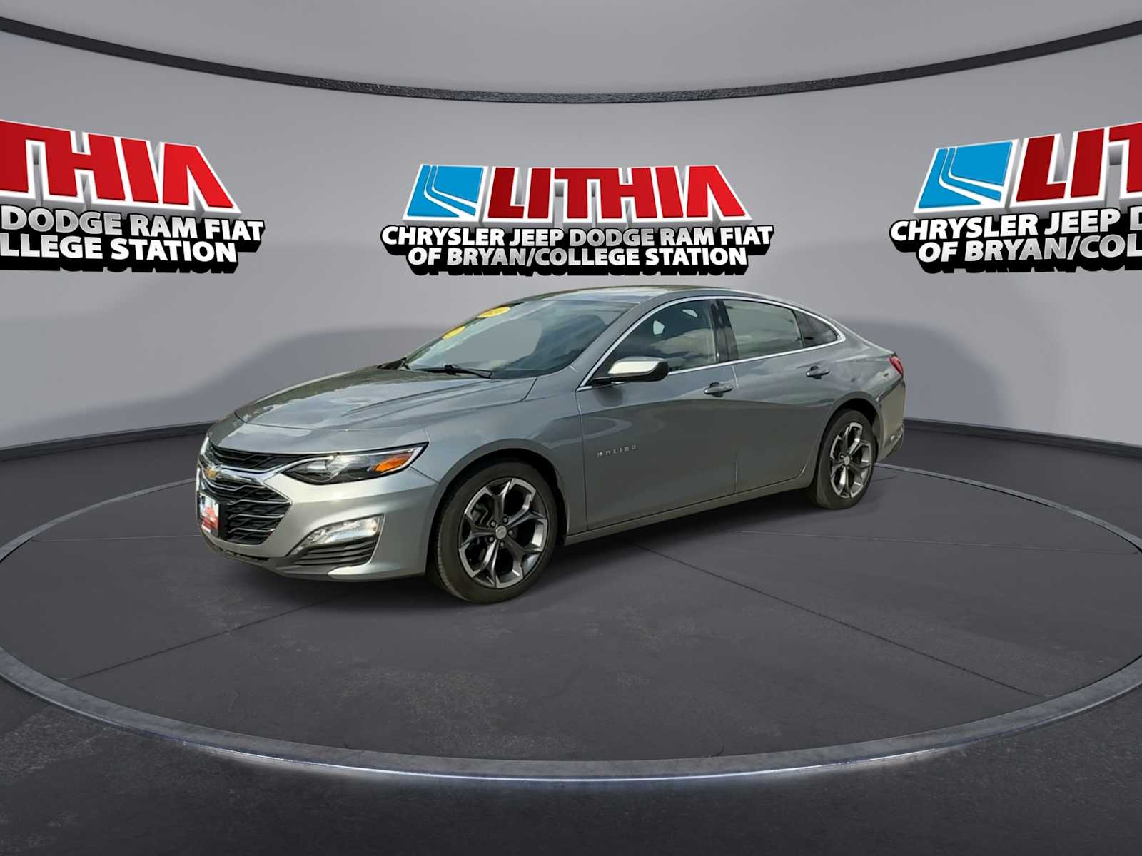 Thumbnail: 2024 Chevrolet Malibu - 4