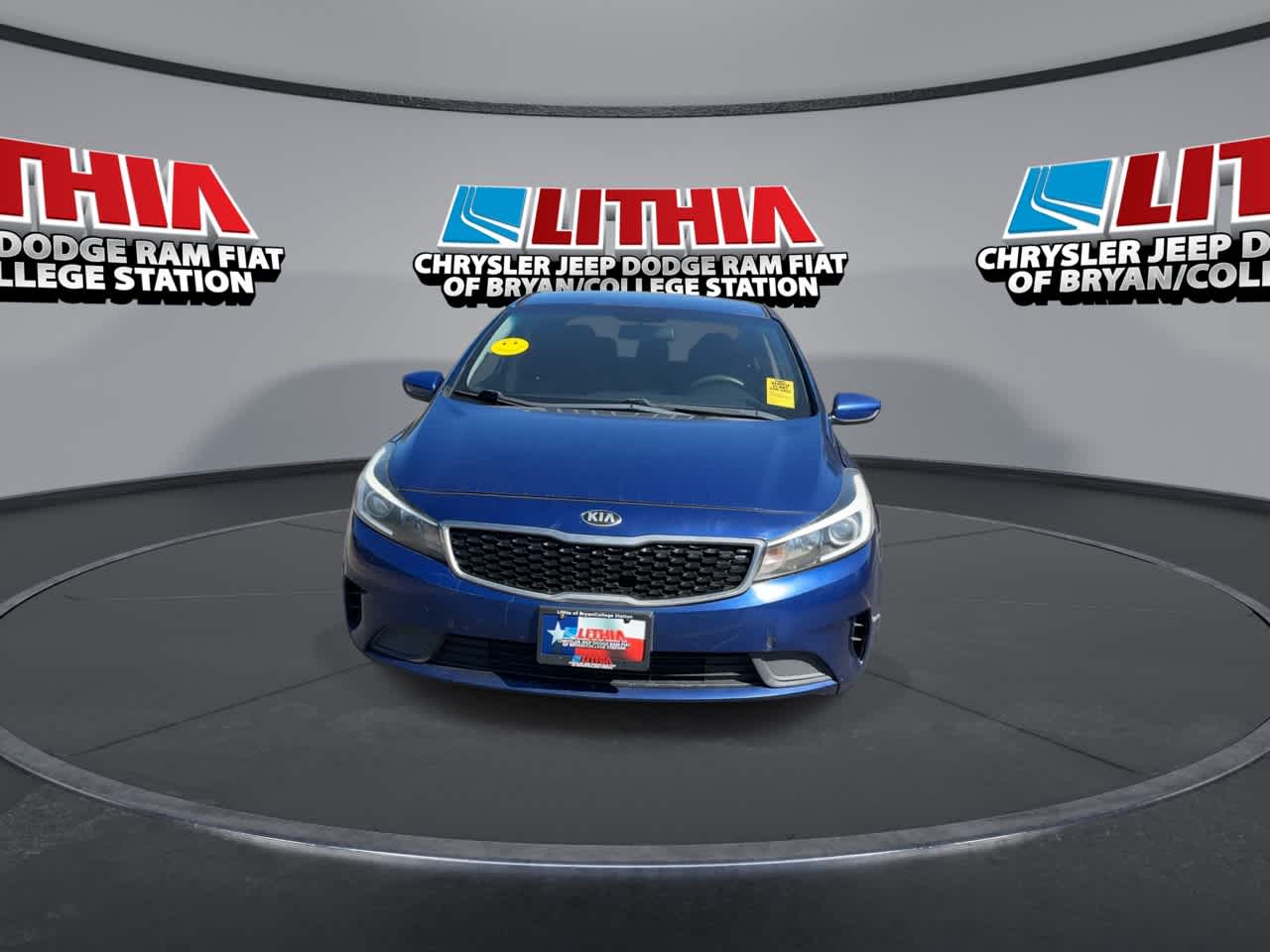 Thumbnail: 2018 Kia Forte - 3