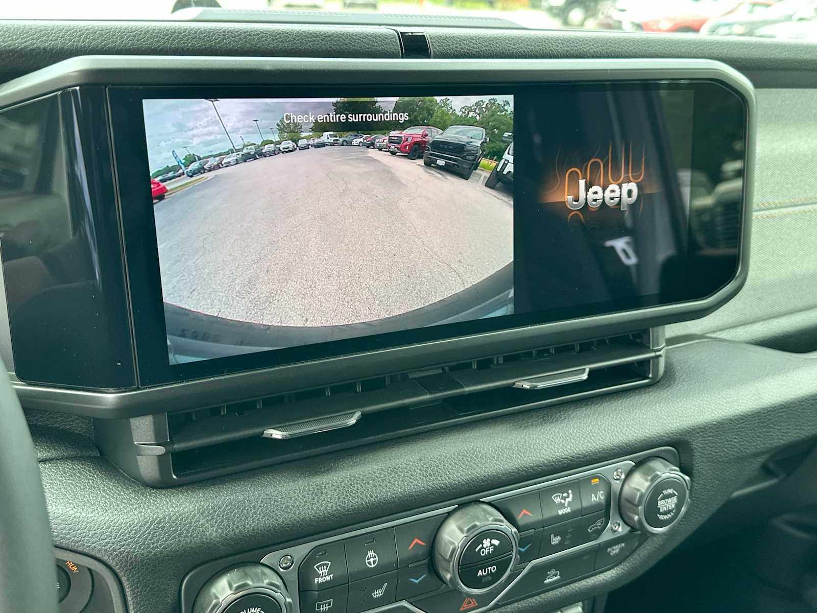 Thumbnail: 2025 Jeep Wrangler - 20