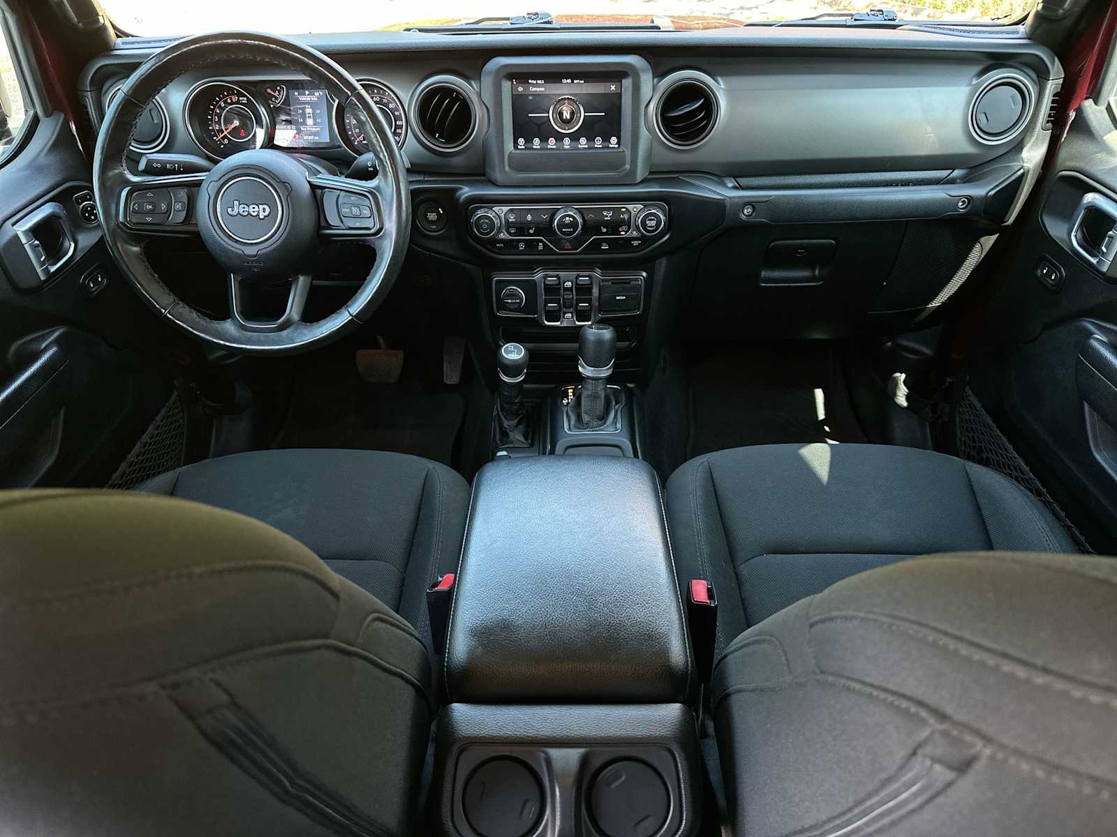 Thumbnail: 2022 Jeep Gladiator - 25