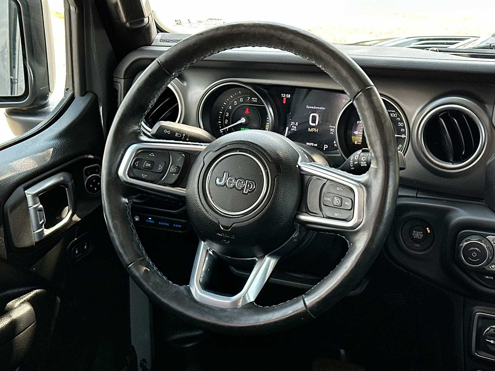 Thumbnail: 2023 Jeep Wrangler - 27