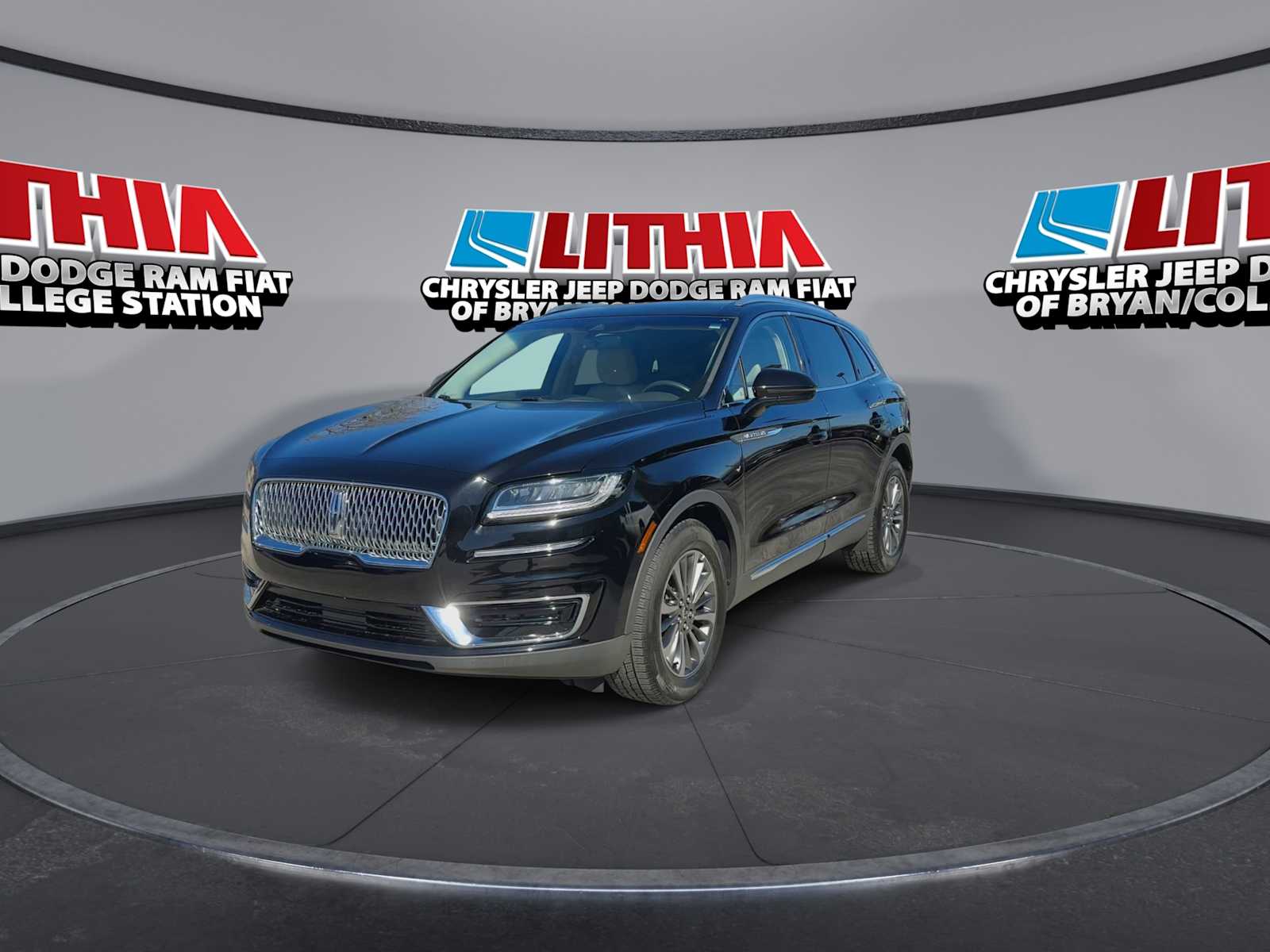 Thumbnail: 2020 Lincoln Nautilus - 3