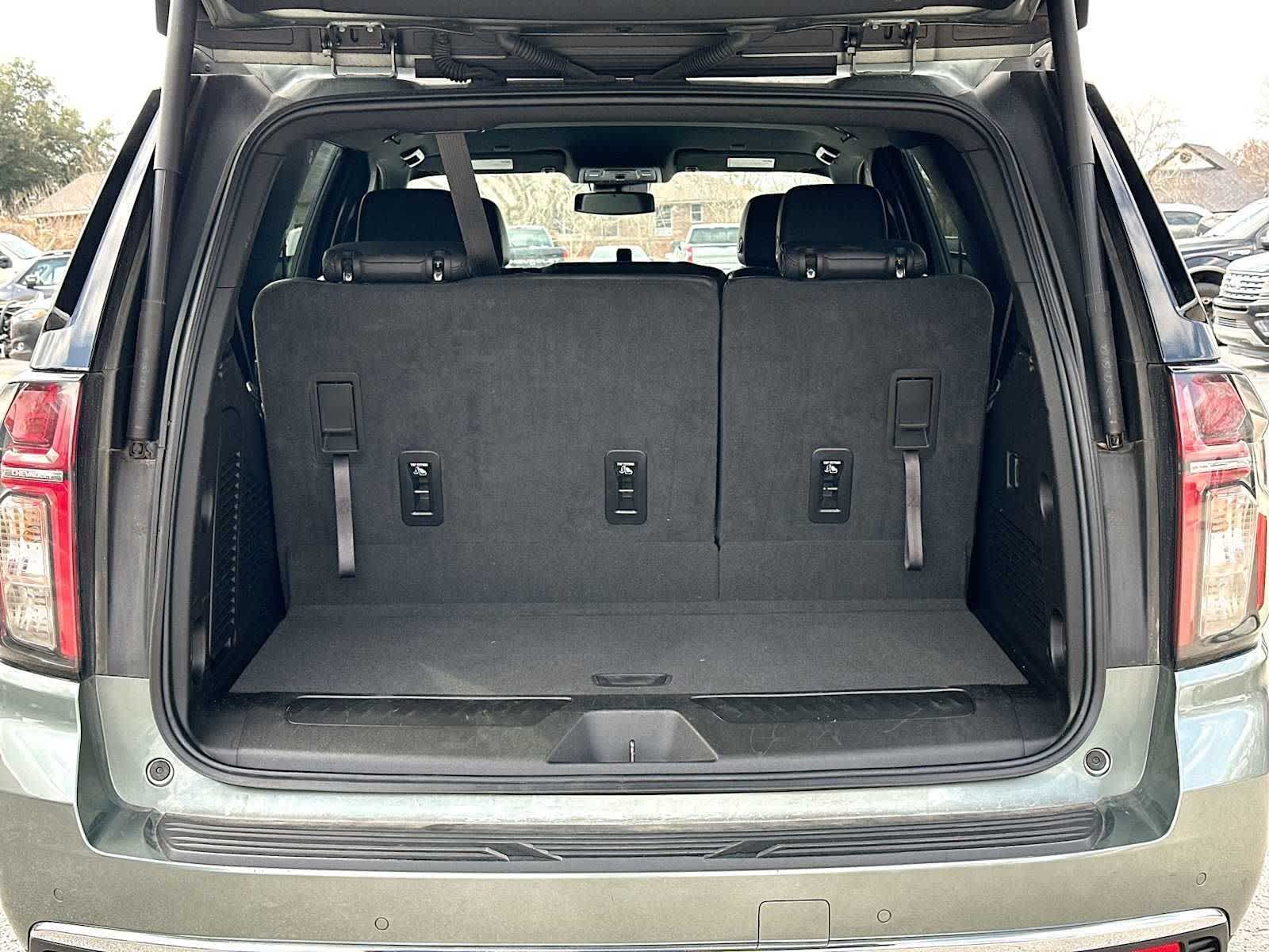 Thumbnail: 2024 Chevrolet Tahoe - 28