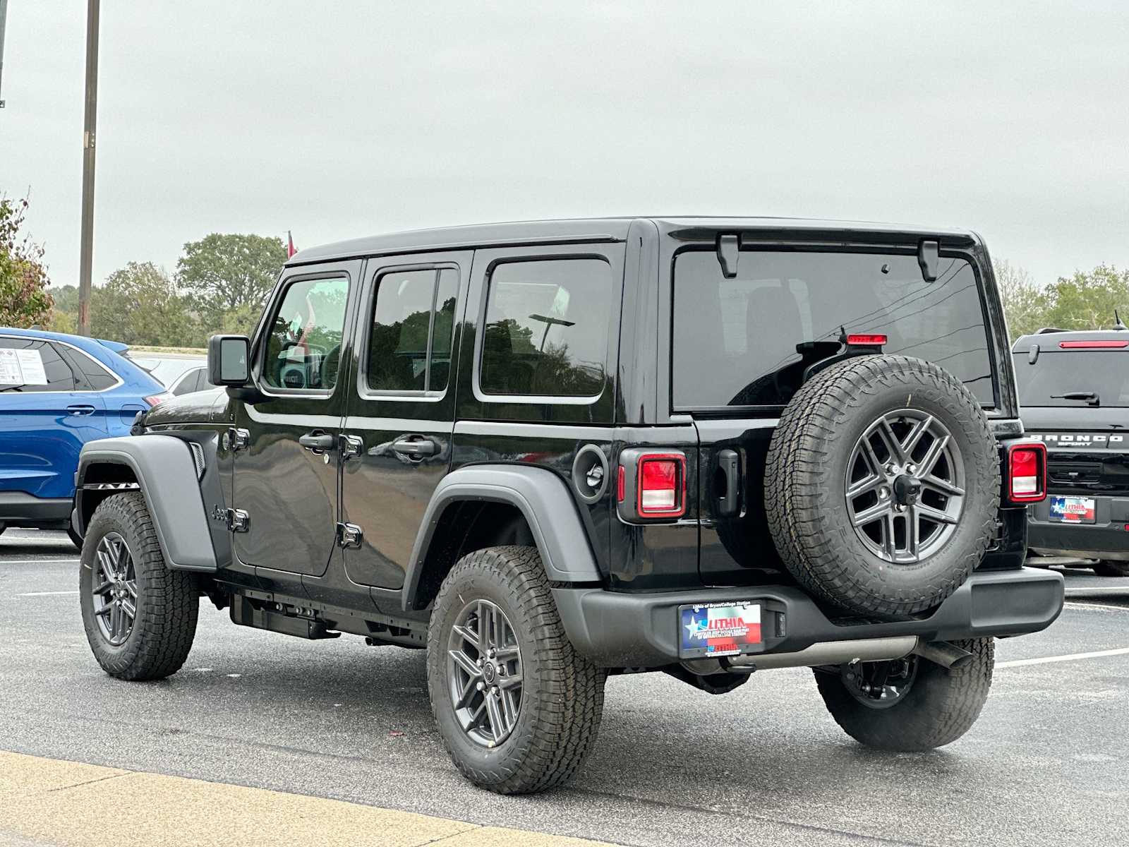 Thumbnail: 2026 Jeep Wrangler - 13