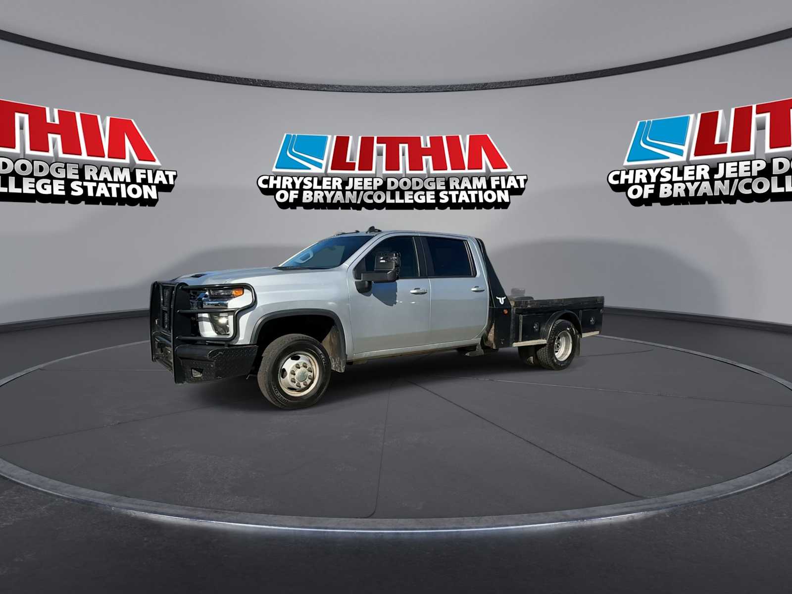 Thumbnail: 2022 Chevrolet Silverado 3500 - 4