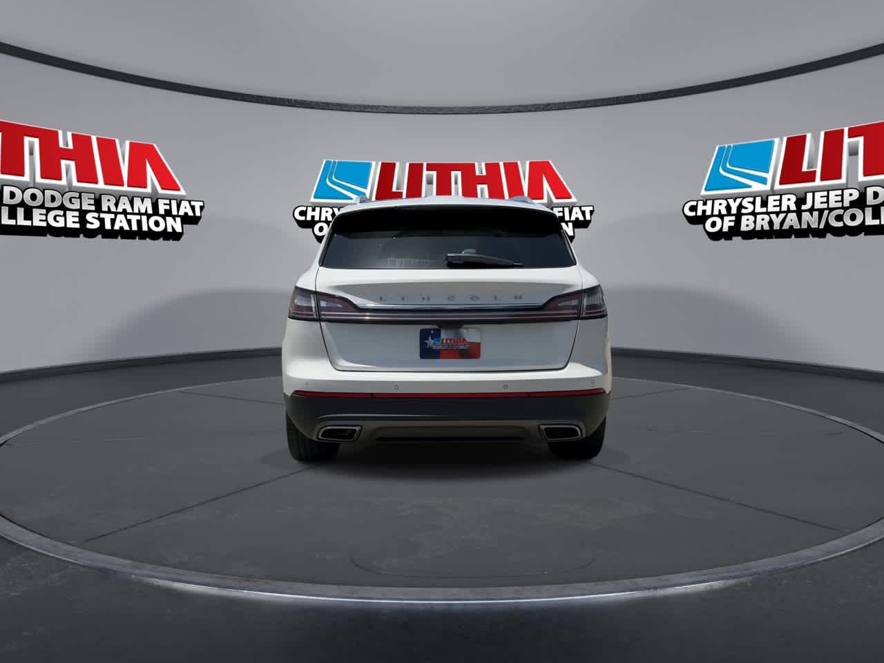 Thumbnail: 2022 Lincoln Nautilus - 7