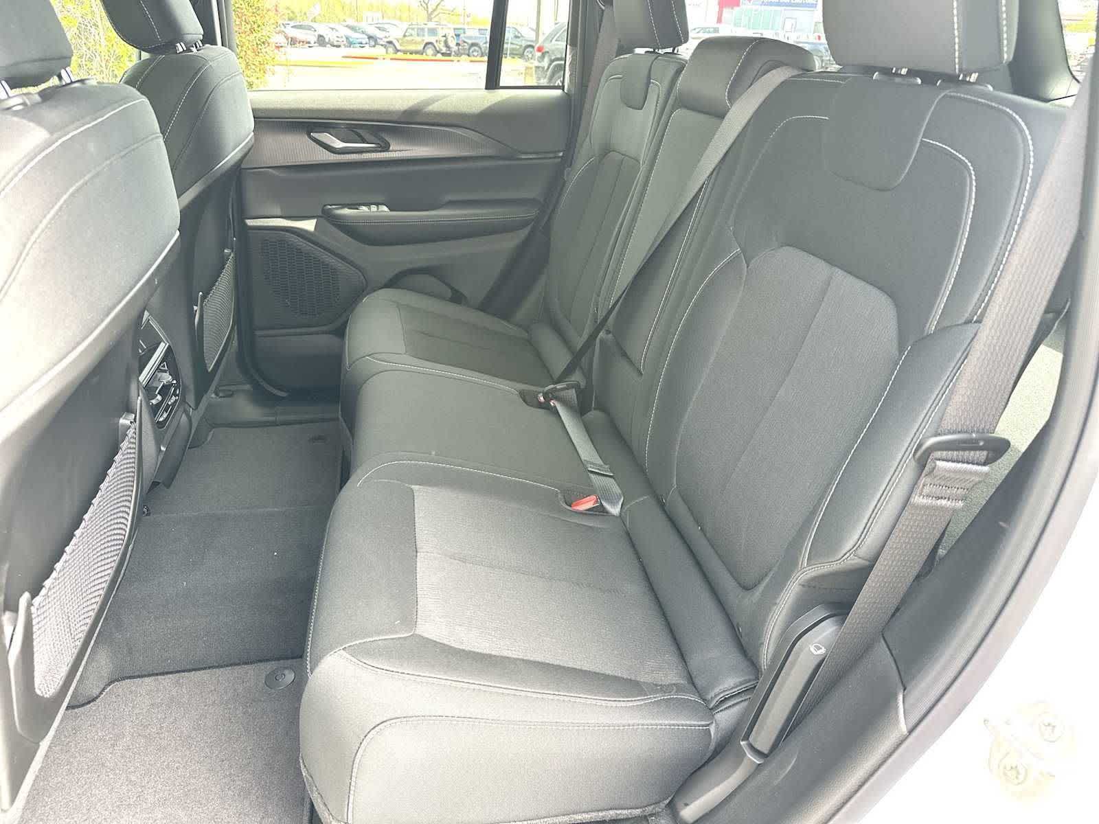 Thumbnail: 2026 Jeep Grand Cherokee - 23