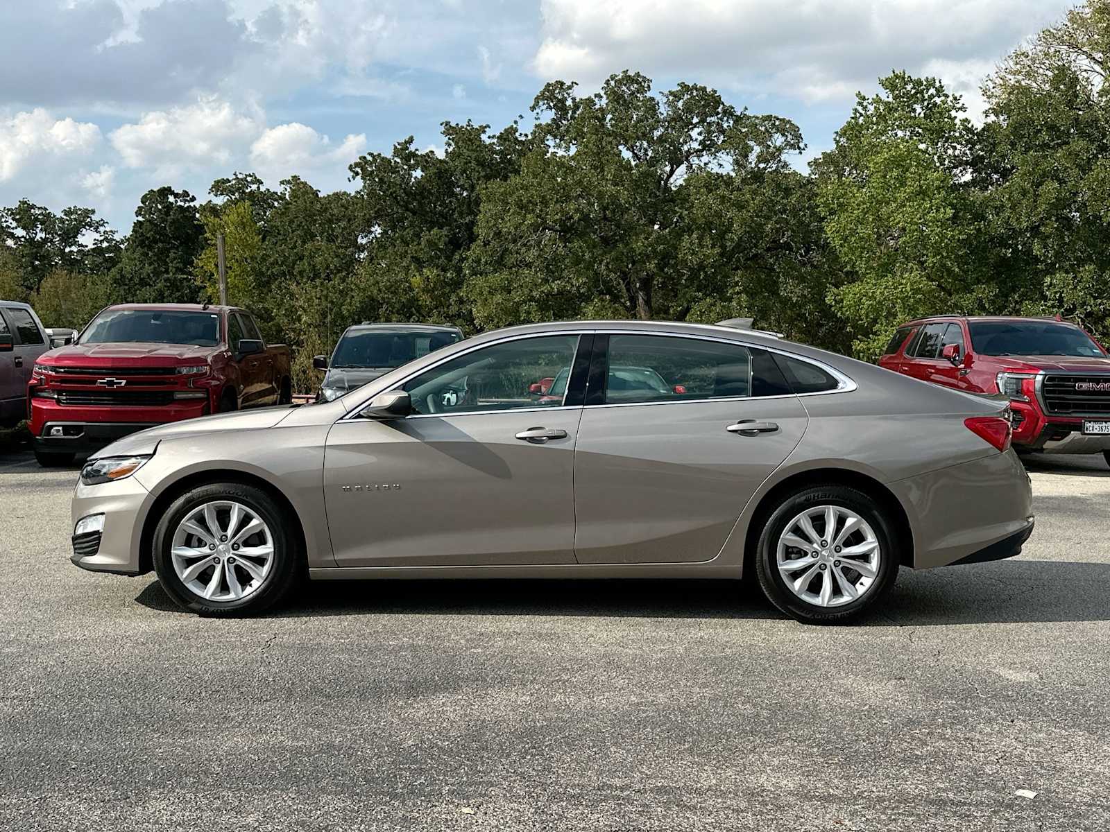 Thumbnail: 2025 Chevrolet Malibu - 12