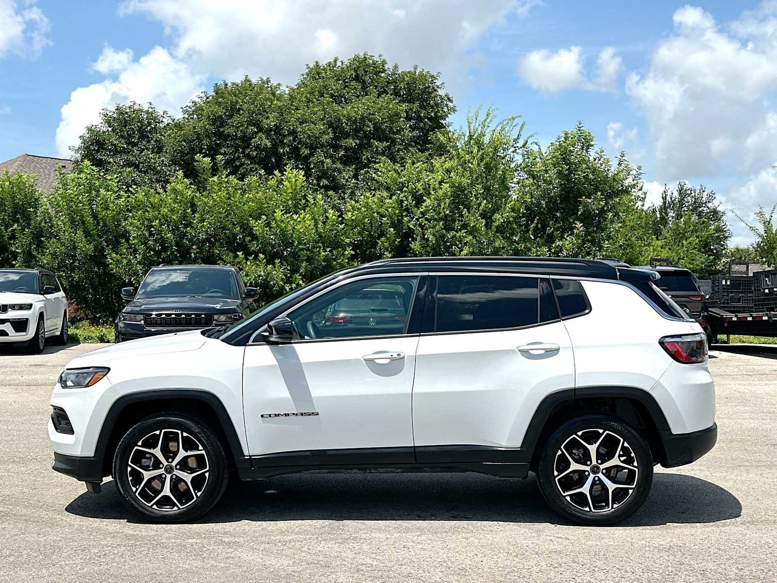 Thumbnail: 2025 Jeep Compass - 11