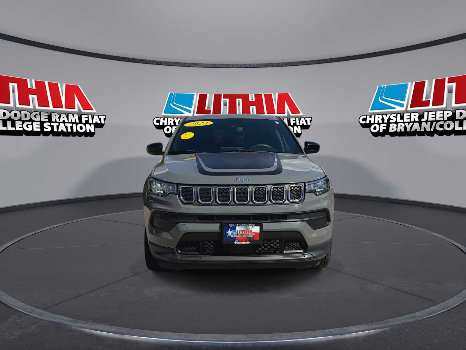 Thumbnail: 2023 Jeep Compass - 3