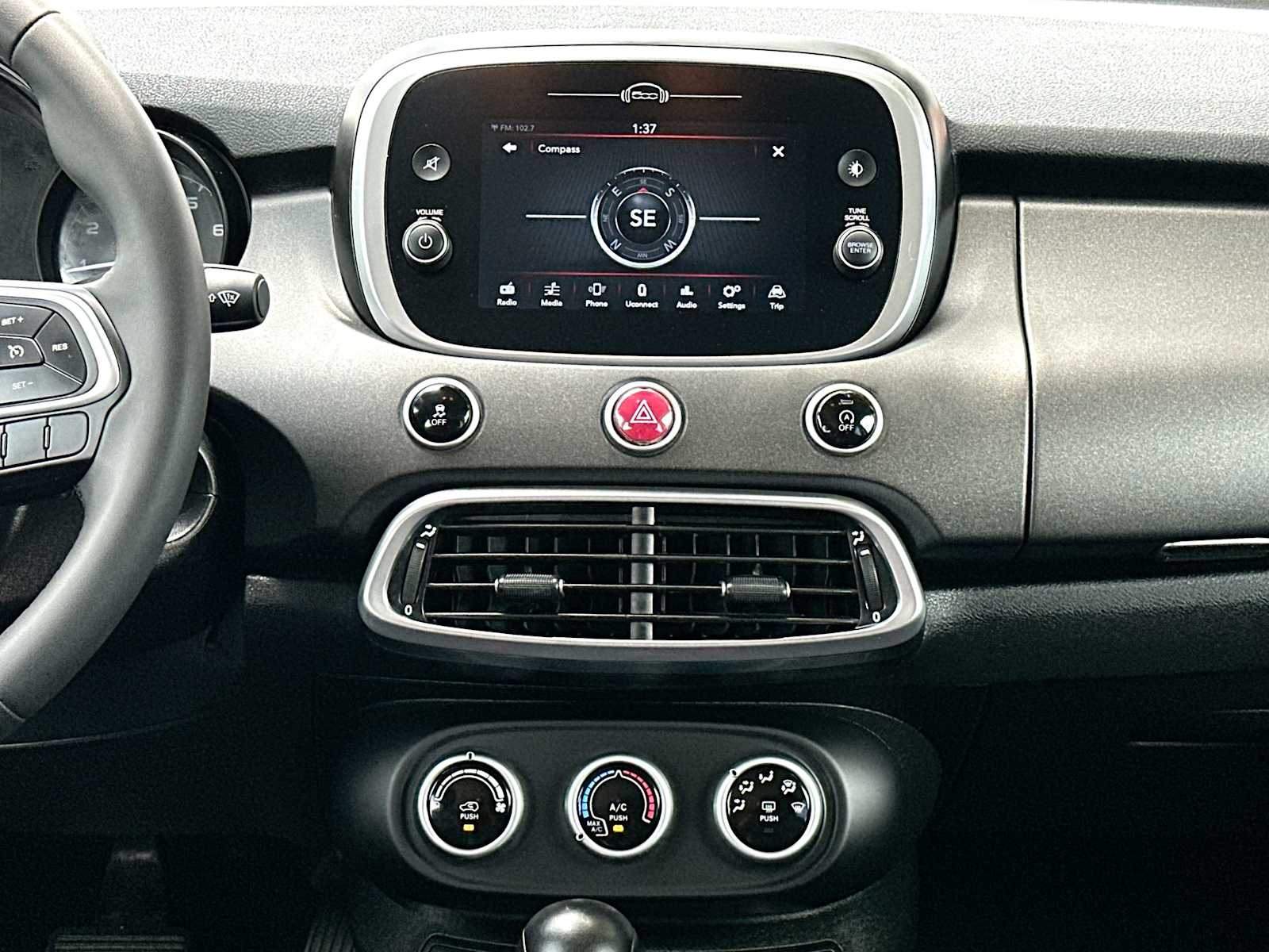 Thumbnail: 2023 Fiat 500X - 26