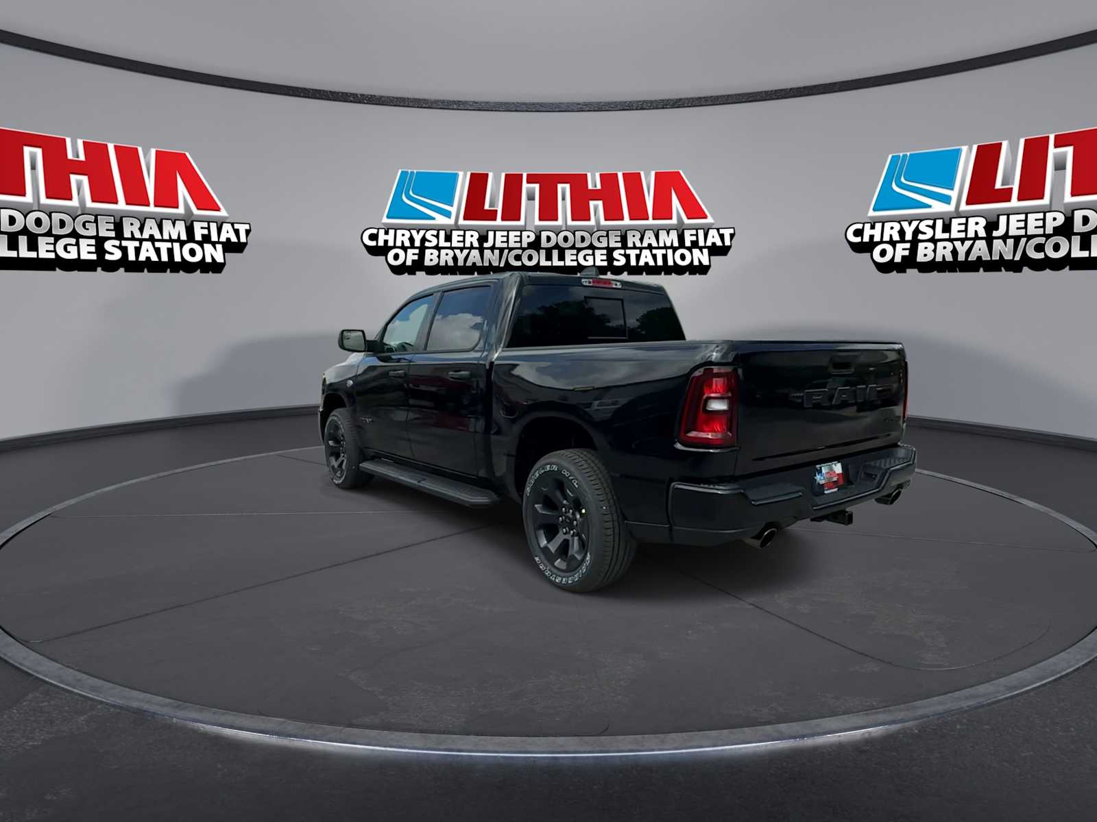 Thumbnail: 2026 RAM 1500 - 9