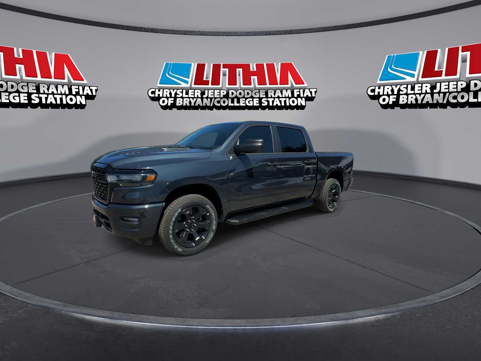 New 2027 Ram 1500 TRADESMAN CREW CAB 4X4 Pickup
