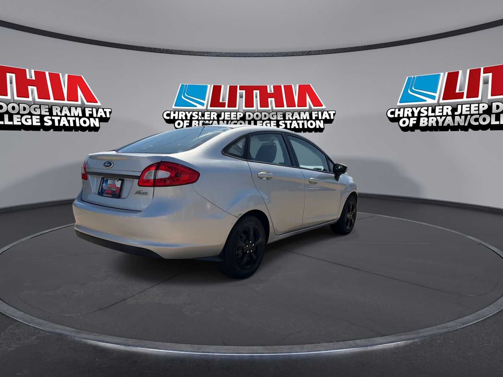 2012 Ford Fiesta S 8