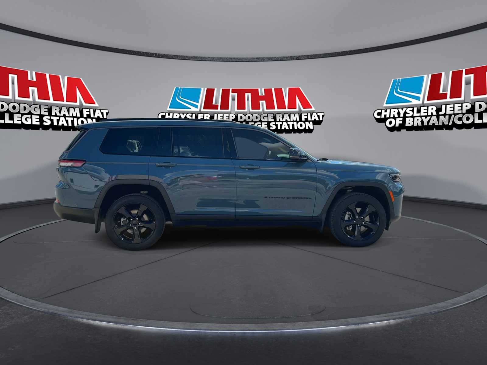 Thumbnail: 2026 Jeep Grand Cherokee - 9