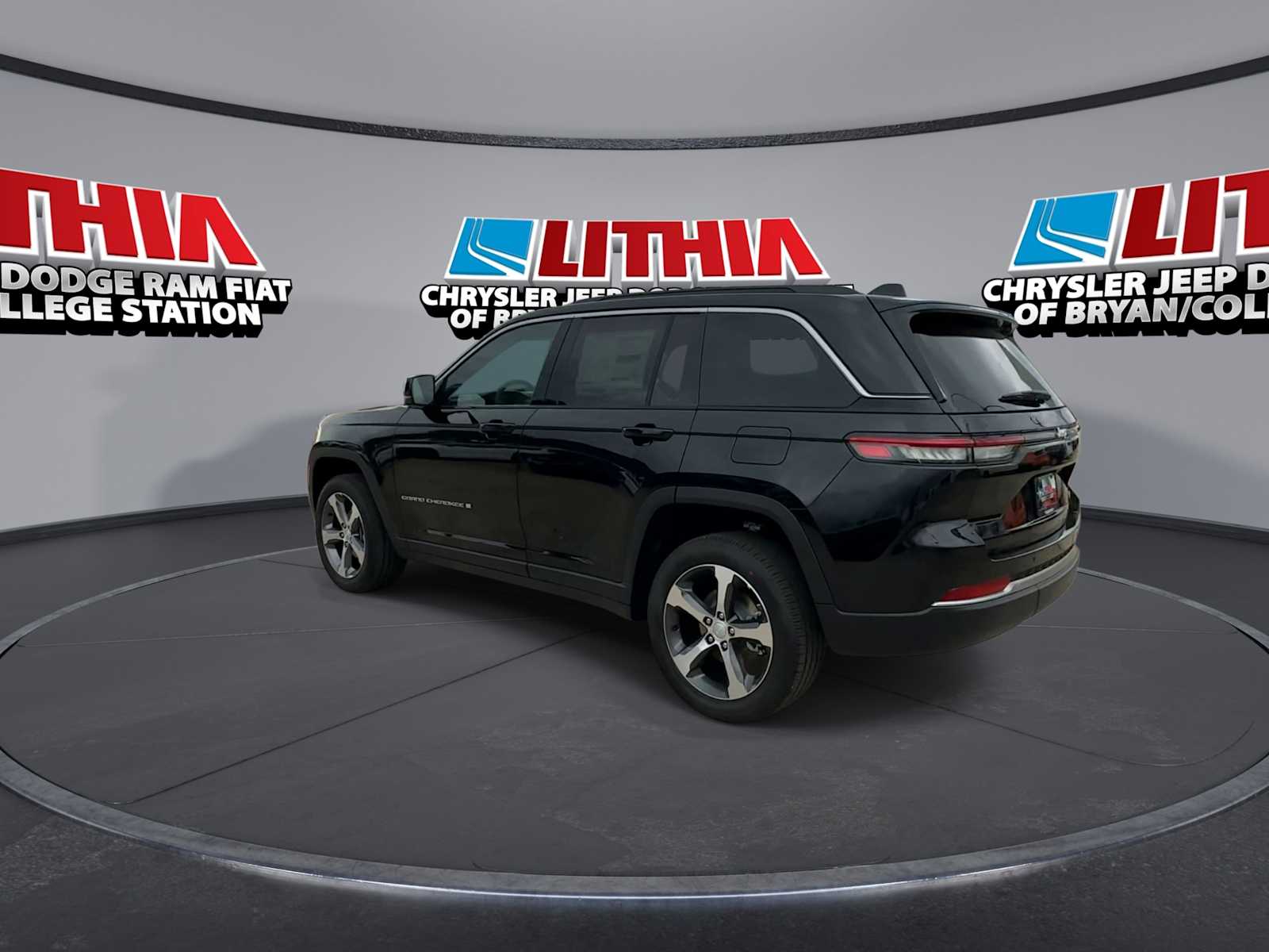 Thumbnail: 2026 Jeep Grand Cherokee - 6