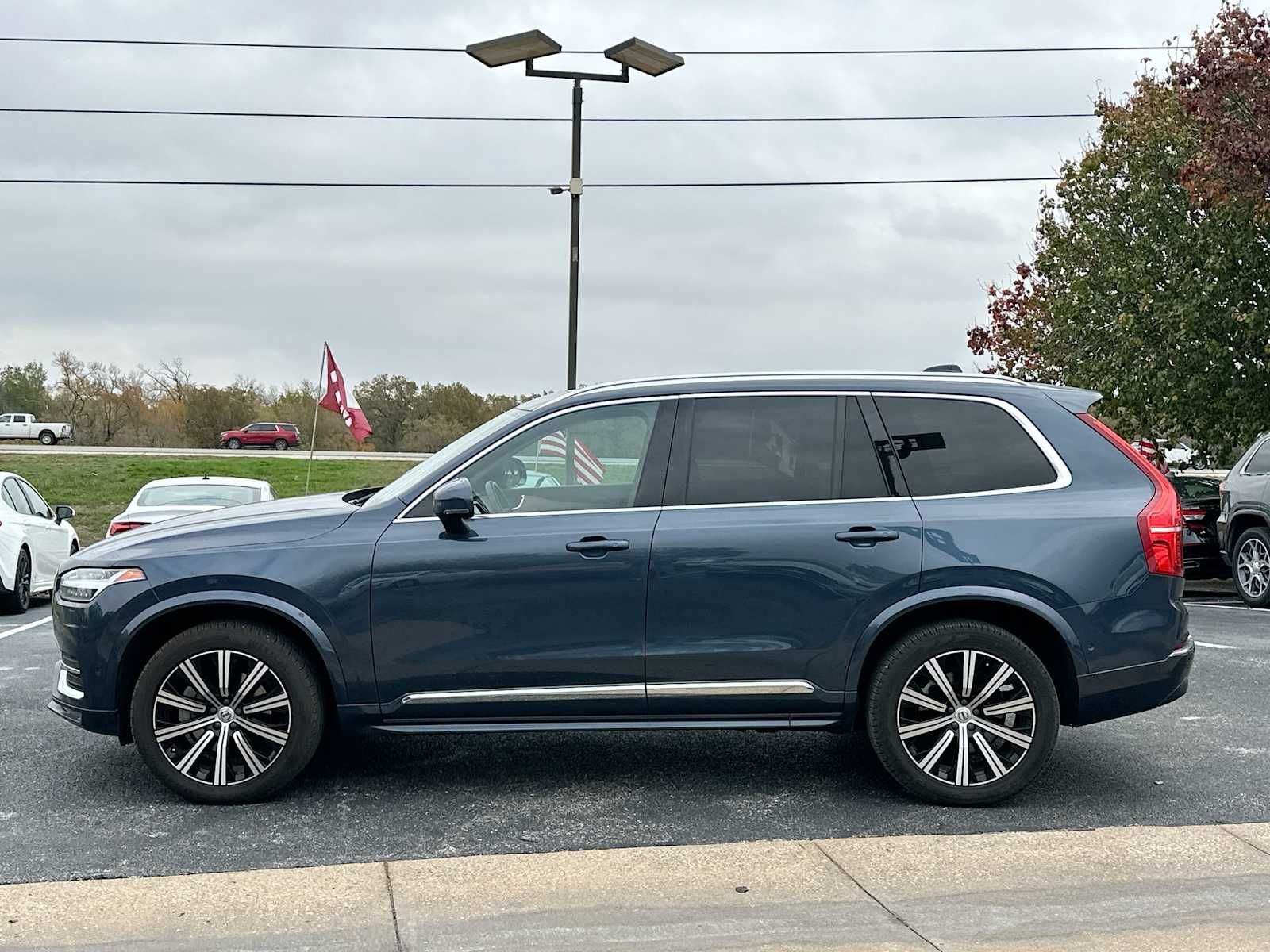 Thumbnail: 2023 Volvo XC90 - 12