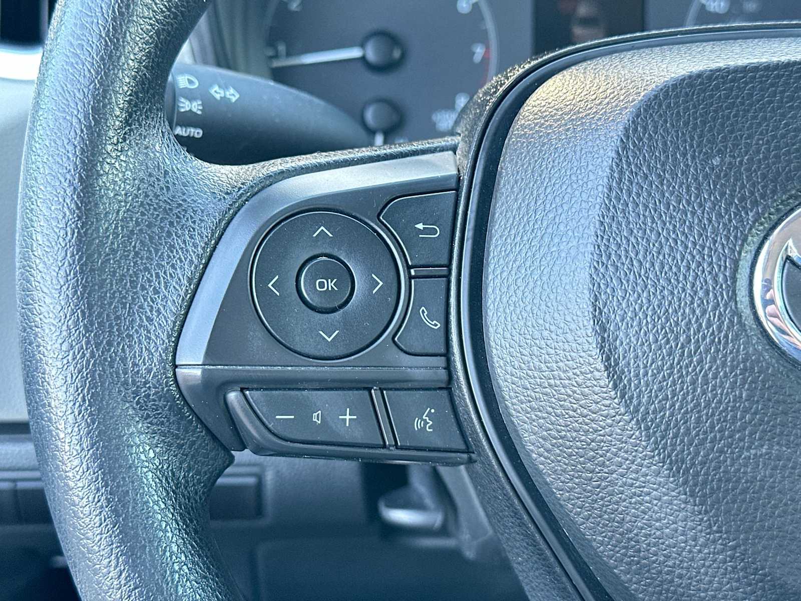 Thumbnail: 2024 Toyota Corolla - 28