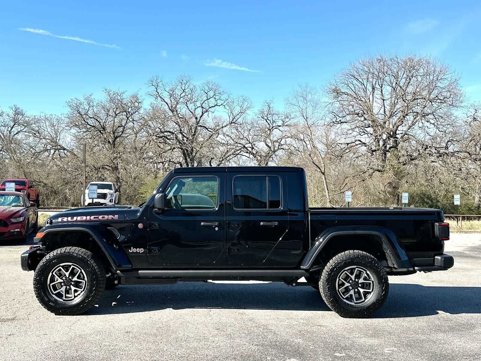 Thumbnail: 2026 Jeep Gladiator - 12