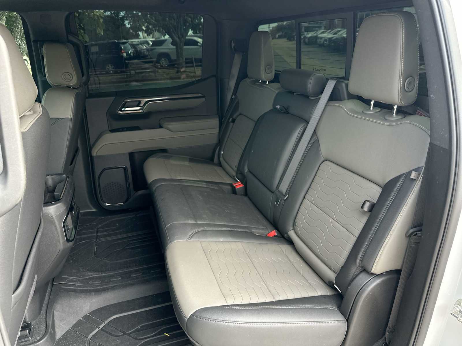 Thumbnail: 2025 Chevrolet Silverado 1500 - 23