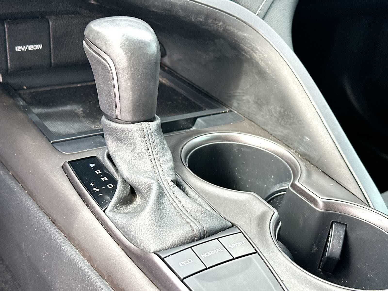 Thumbnail: 2023 Toyota Camry - 21