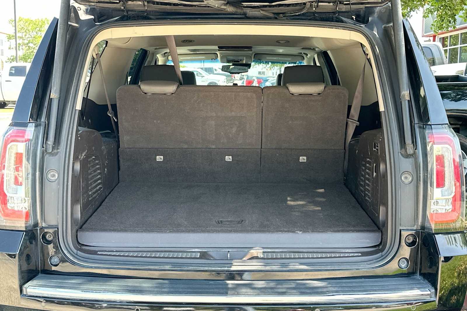 2018 GMC Yukon XL Denali 28