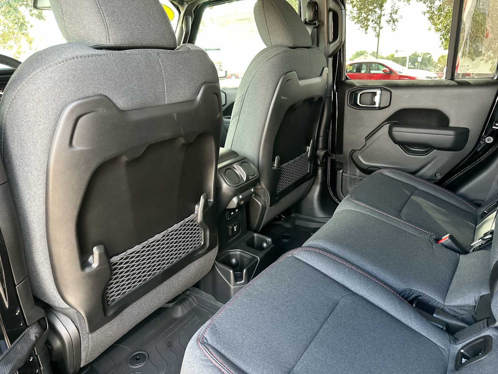 Thumbnail: 2025 Jeep Gladiator - 24