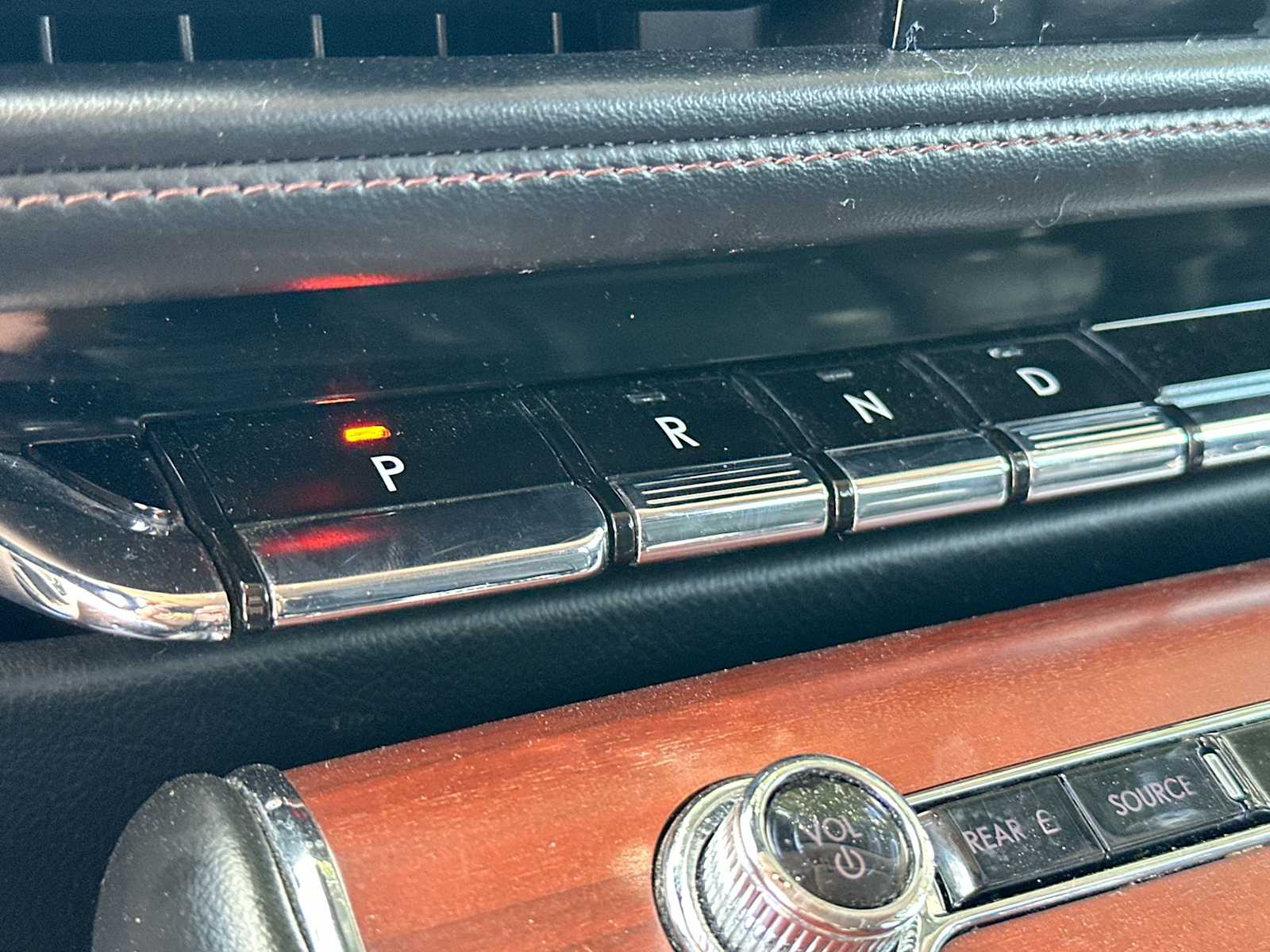 Thumbnail: 2021 Lincoln Aviator - 21