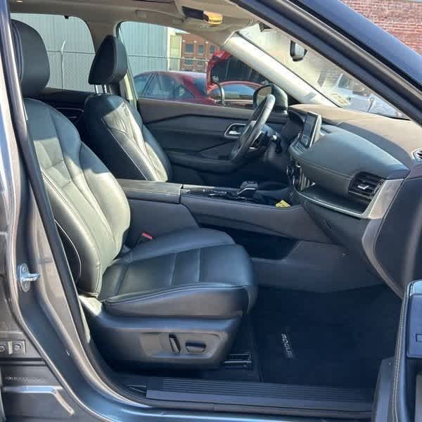 Thumbnail: 2021 Nissan Rogue - 2