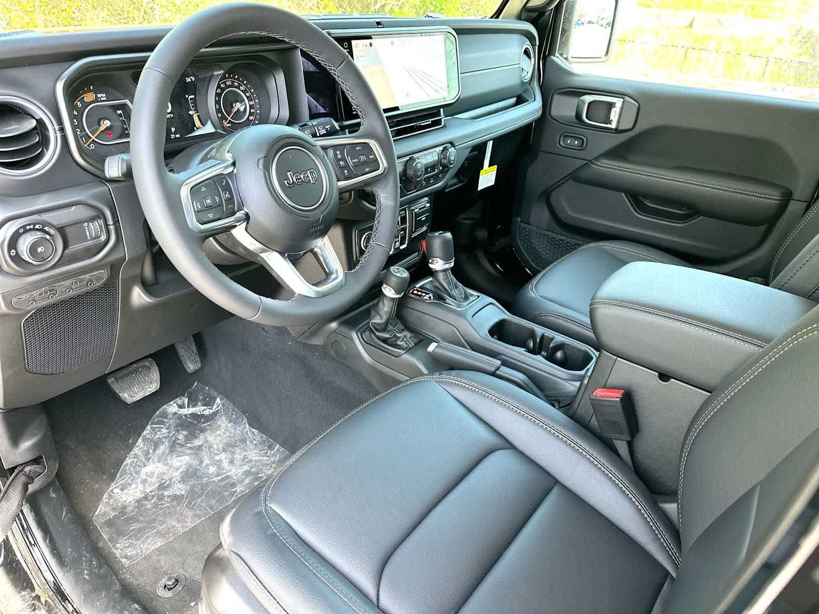 Thumbnail: 2026 Jeep Wrangler - 18