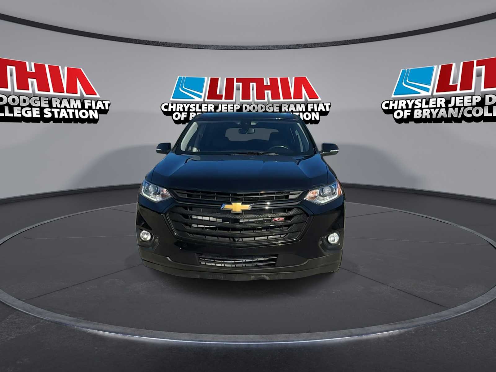 Thumbnail: 2021 Chevrolet Traverse - 3