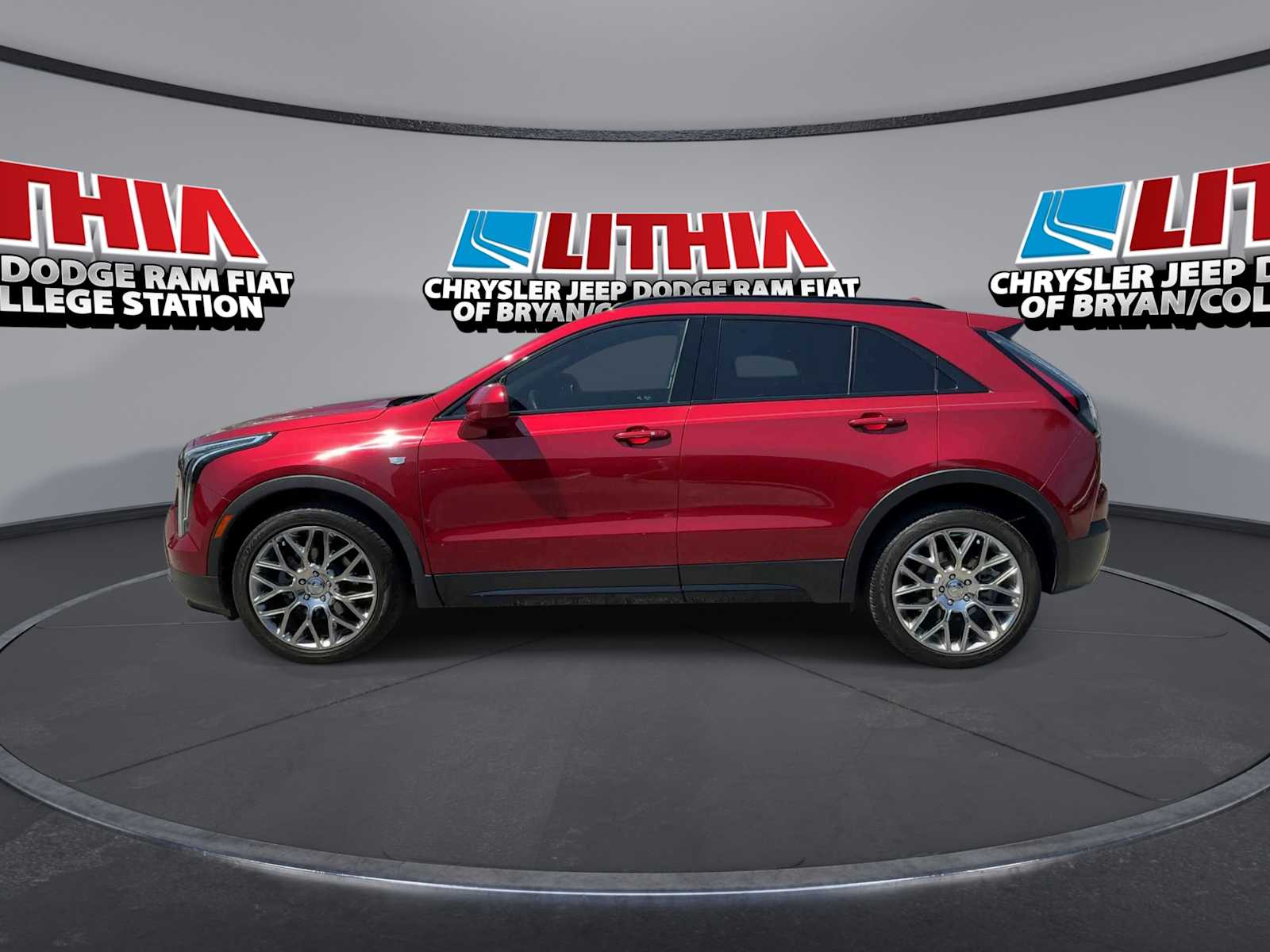 Thumbnail: 2020 Cadillac XT4 - 5