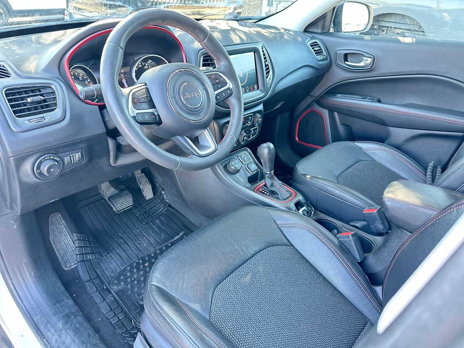 Thumbnail: 2021 Jeep Compass - 18