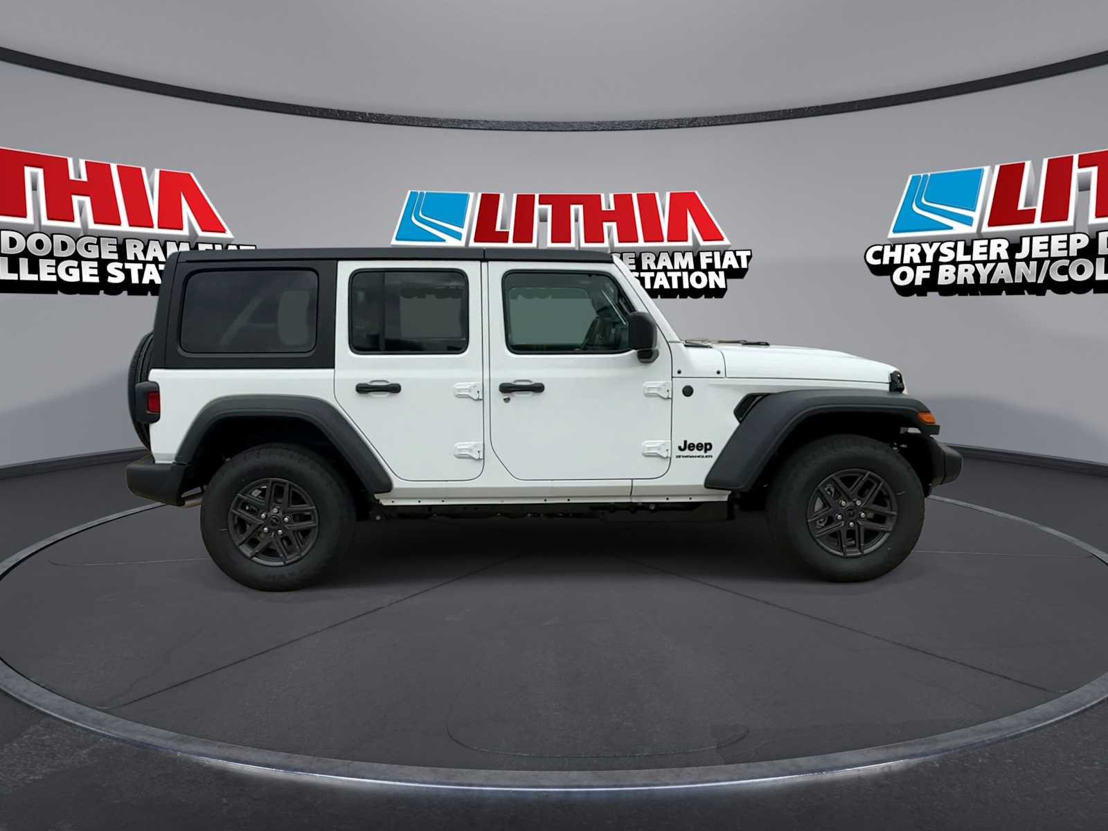 Thumbnail: 2026 Jeep Wrangler - 9